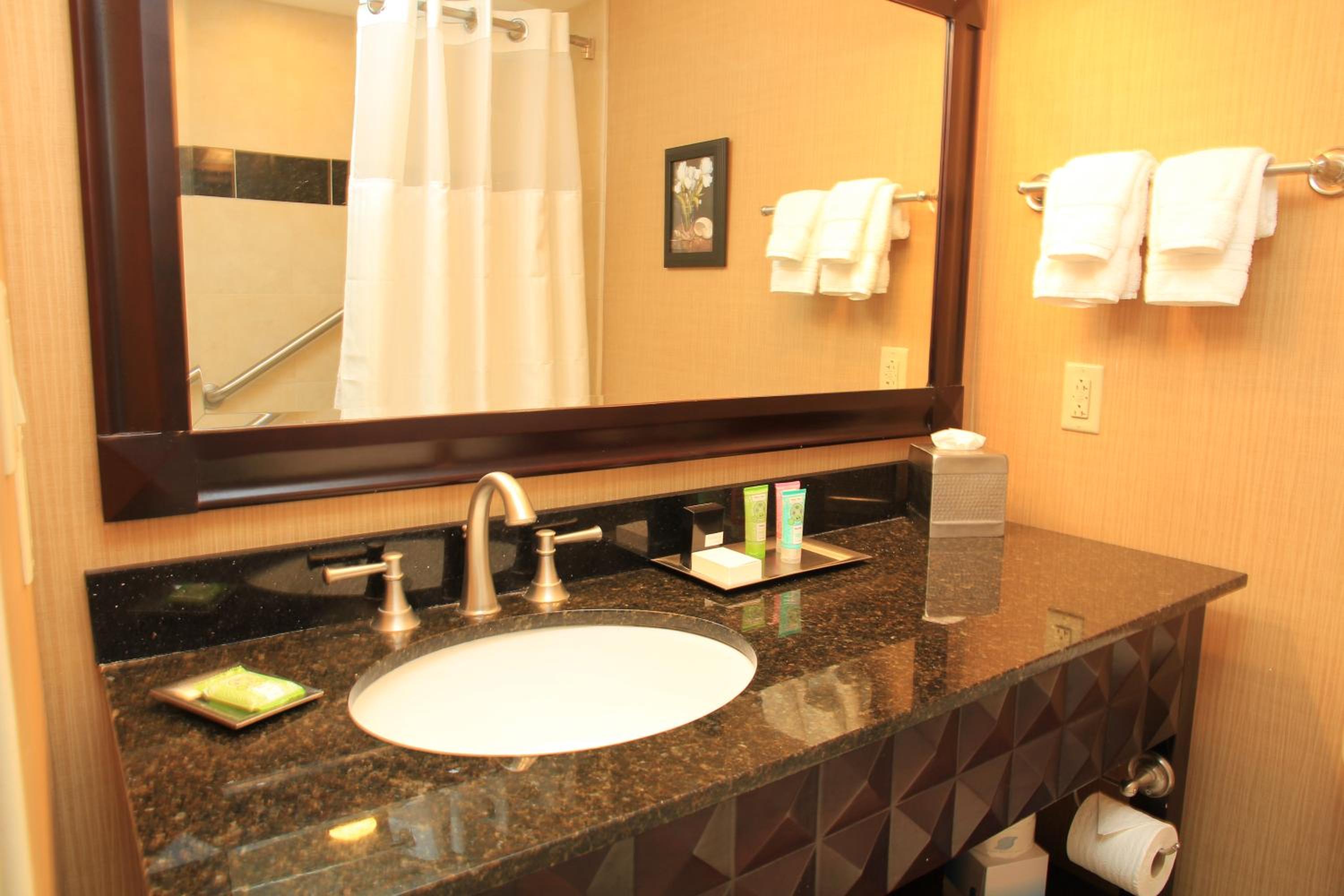 King Room - Disability Access - Photo 5