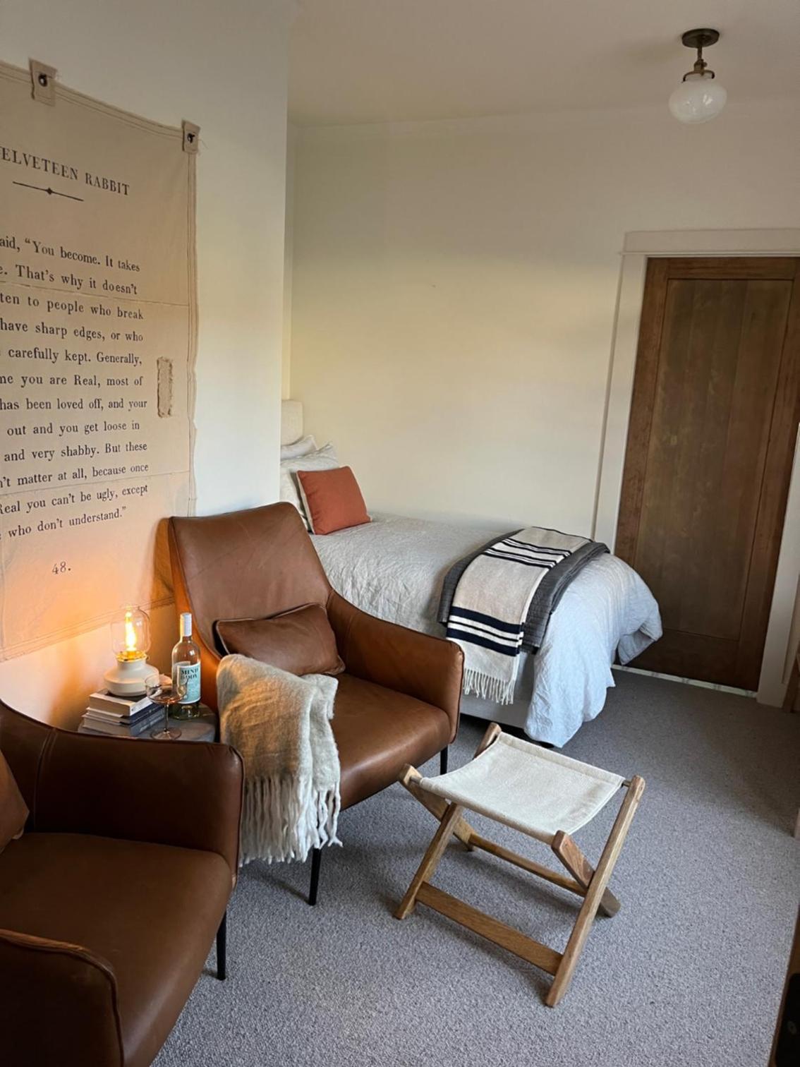 Large Double Room photo 1