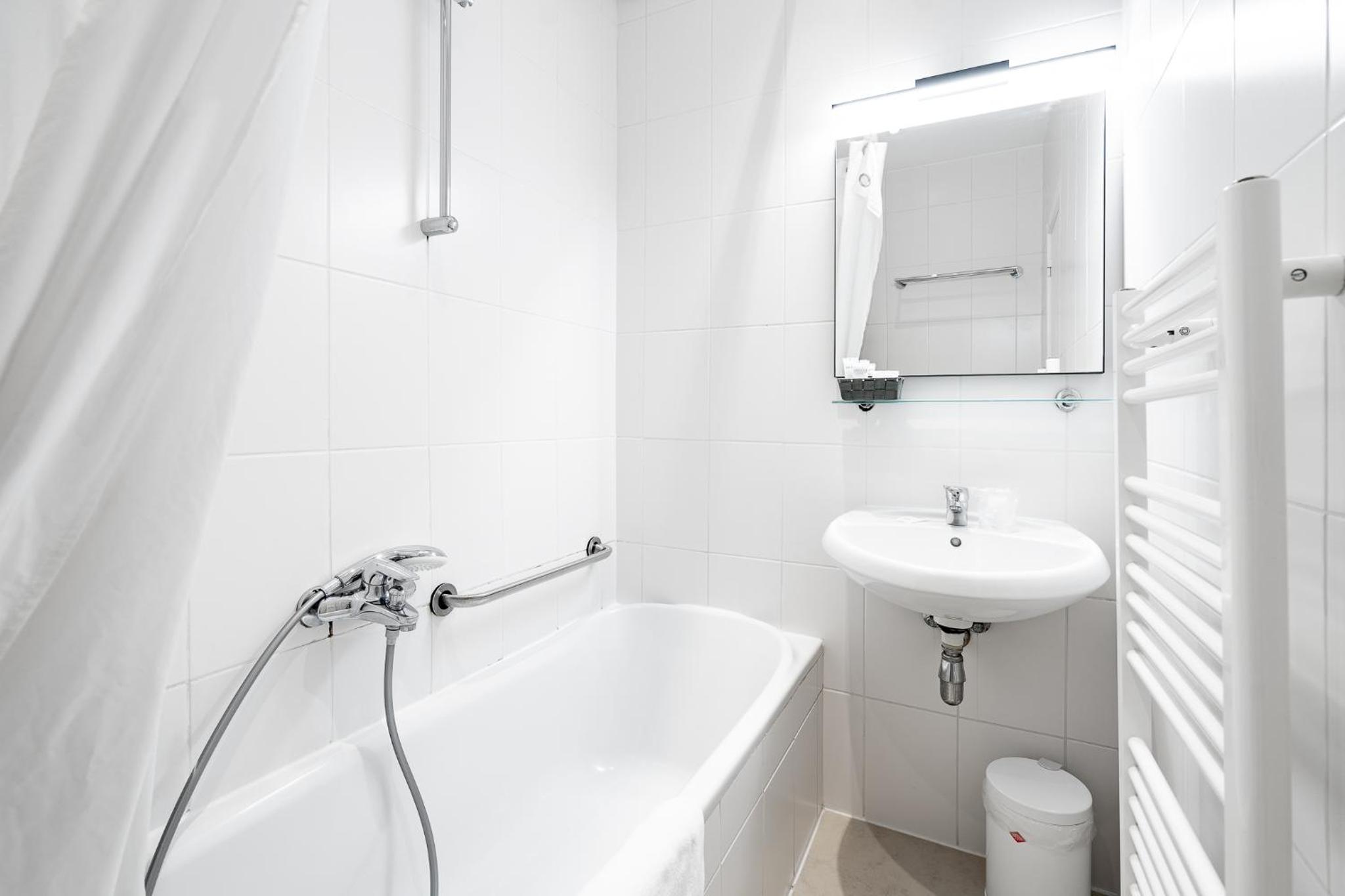 Superior Double Room - Photo 9