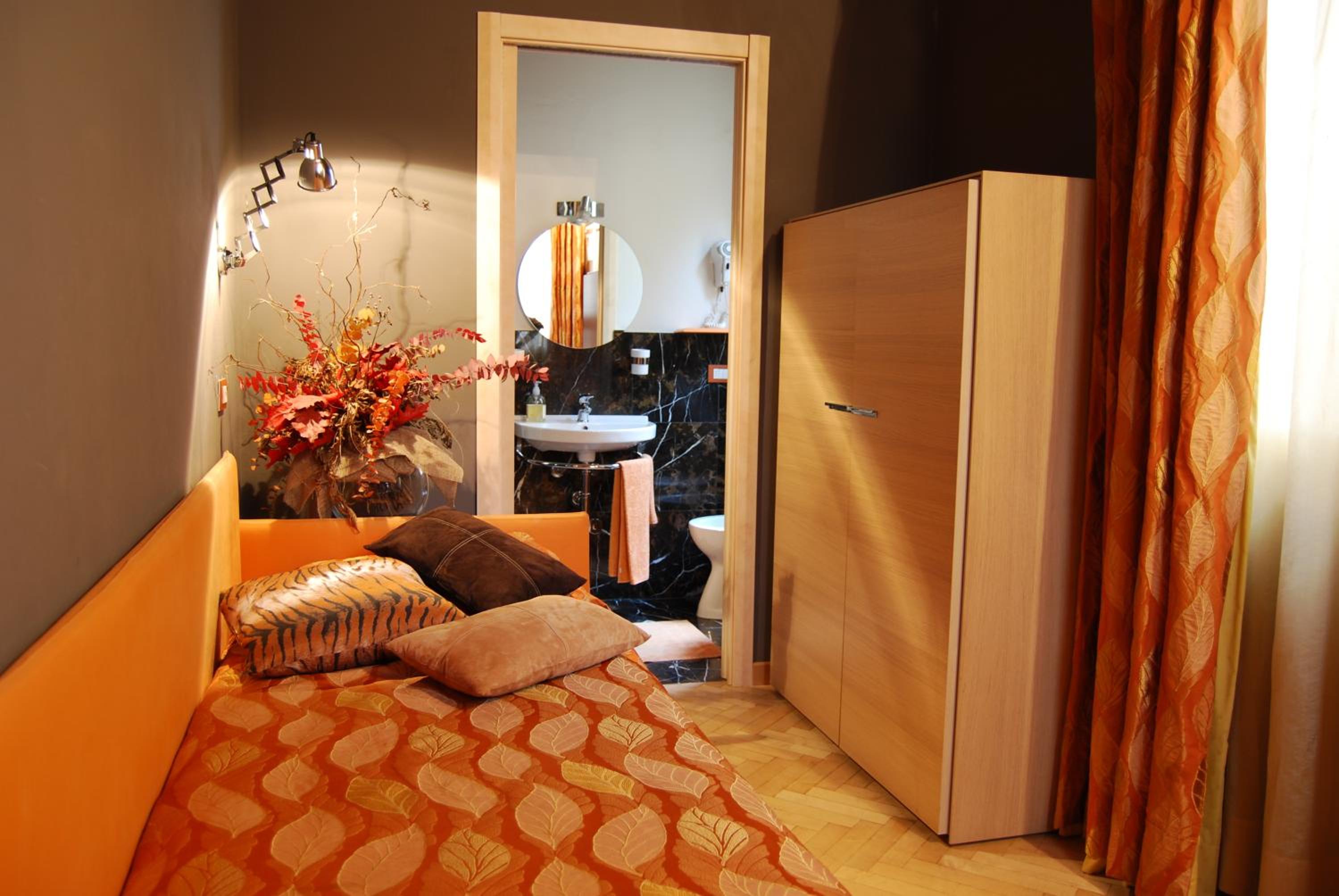 Single Room photo 1