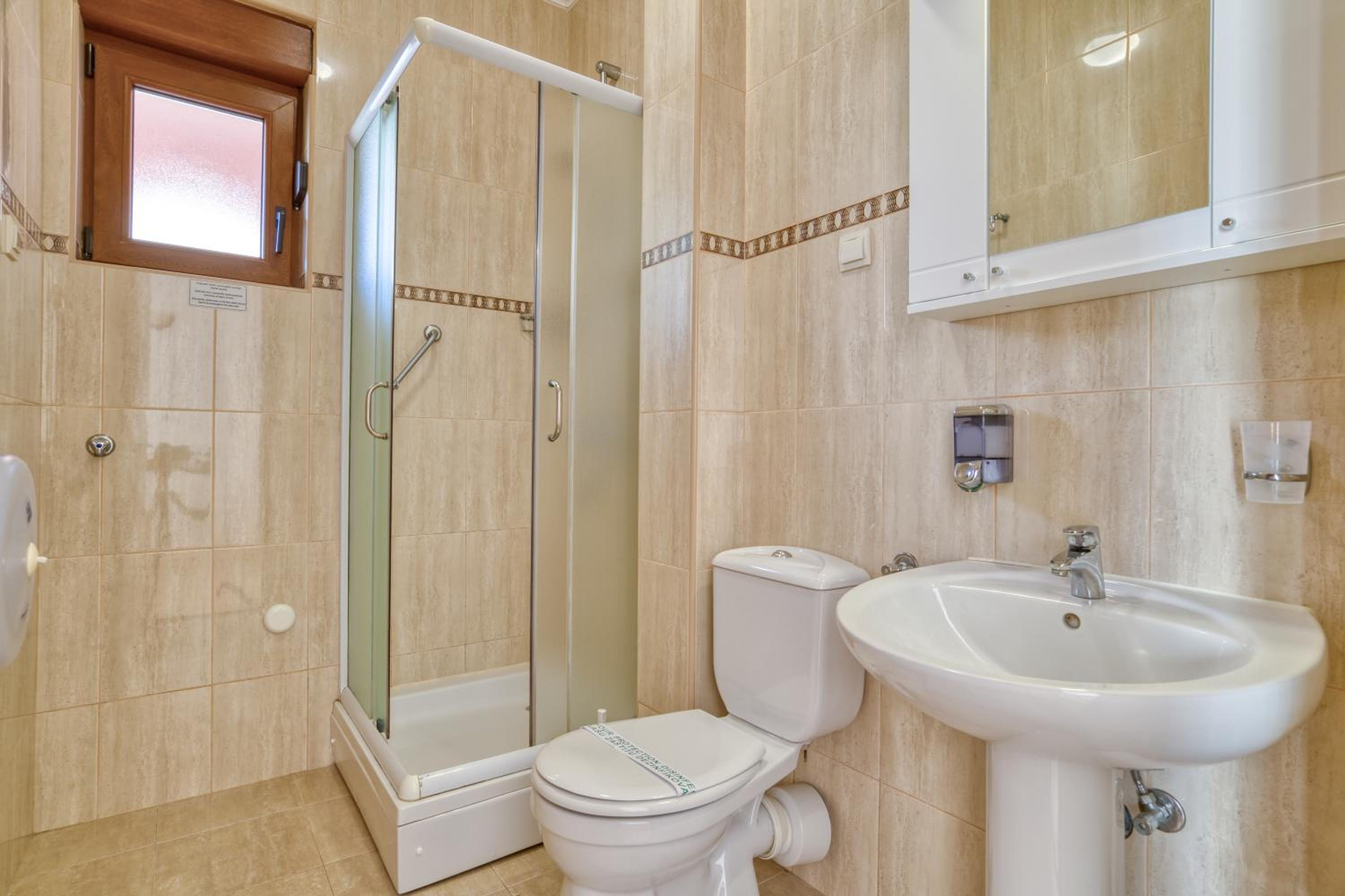 One-Bedroom Apartment with Balcony - Photo 6