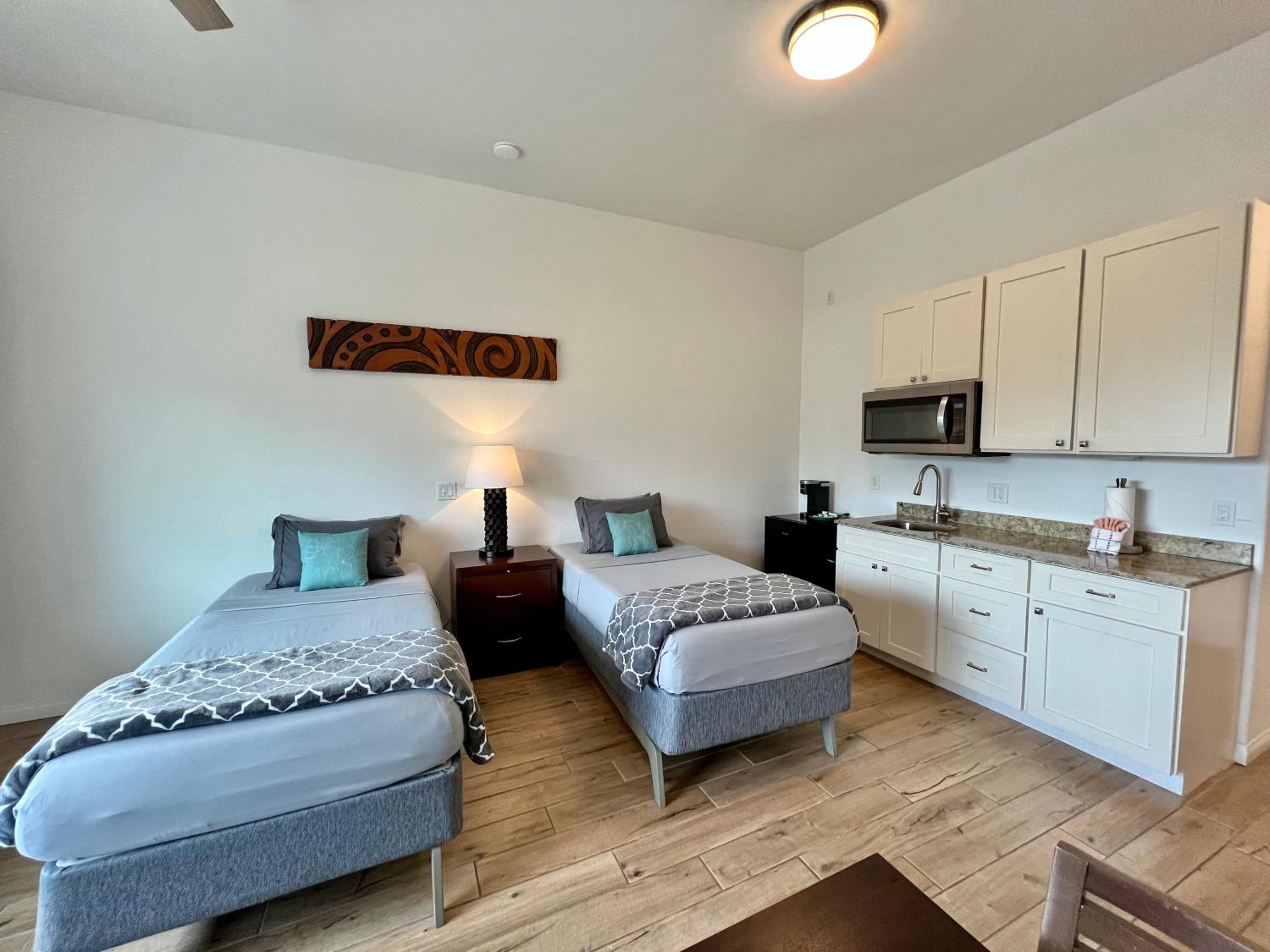 One-Bedroom Apartment photo 1