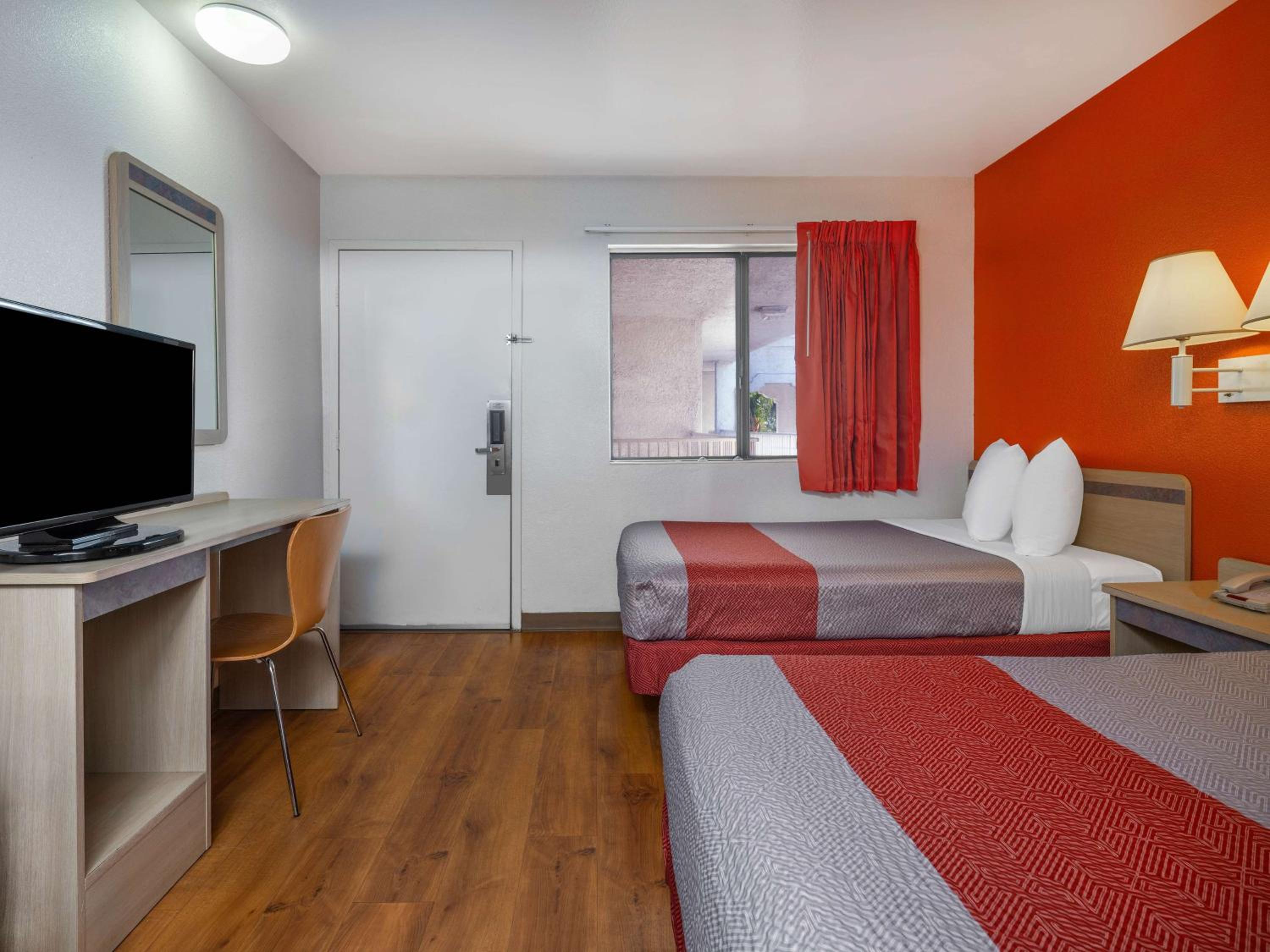 Deluxe Quadruple Room photo 3