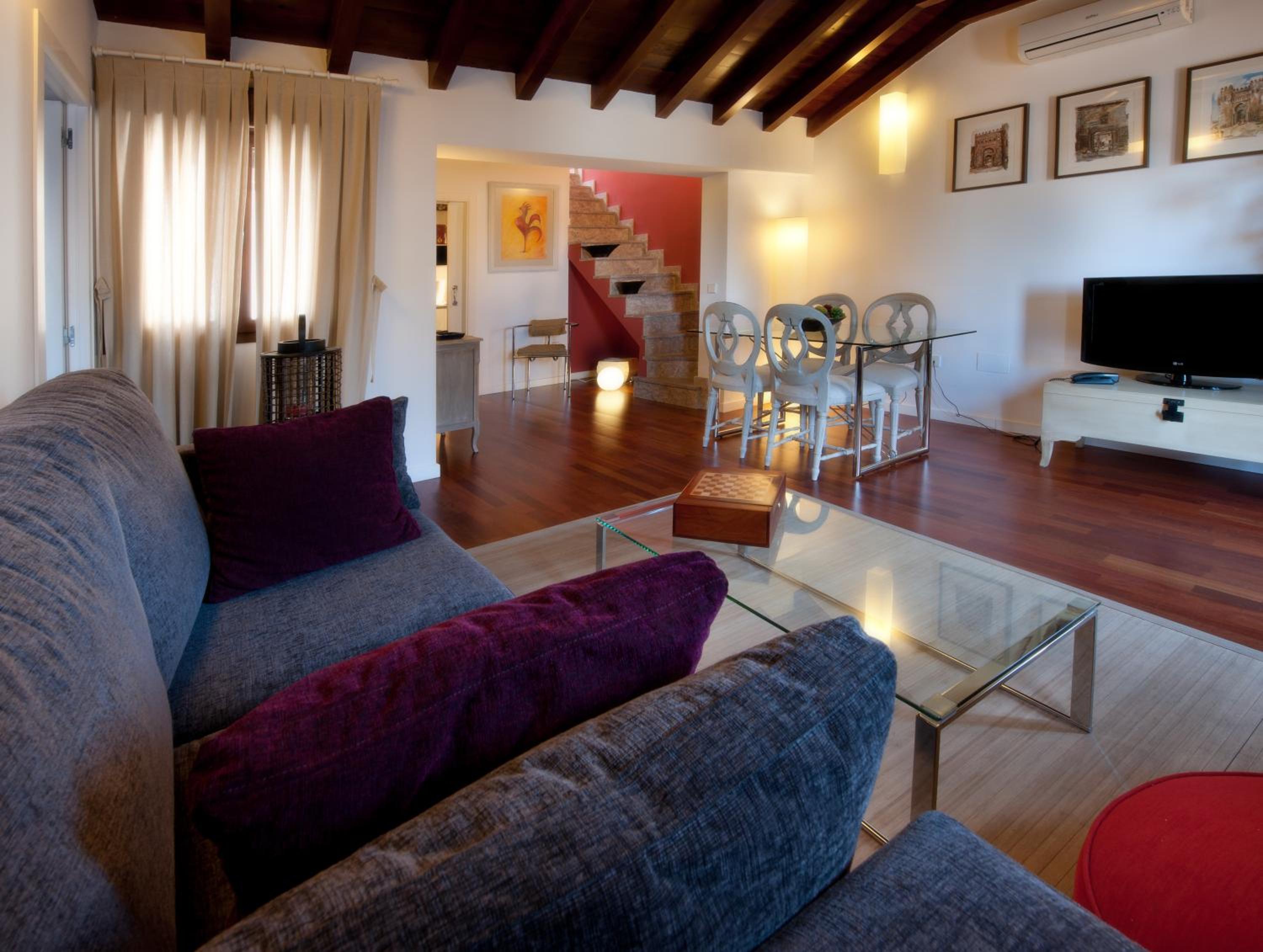 Apartamento de Dos Habitaciones con Terraza