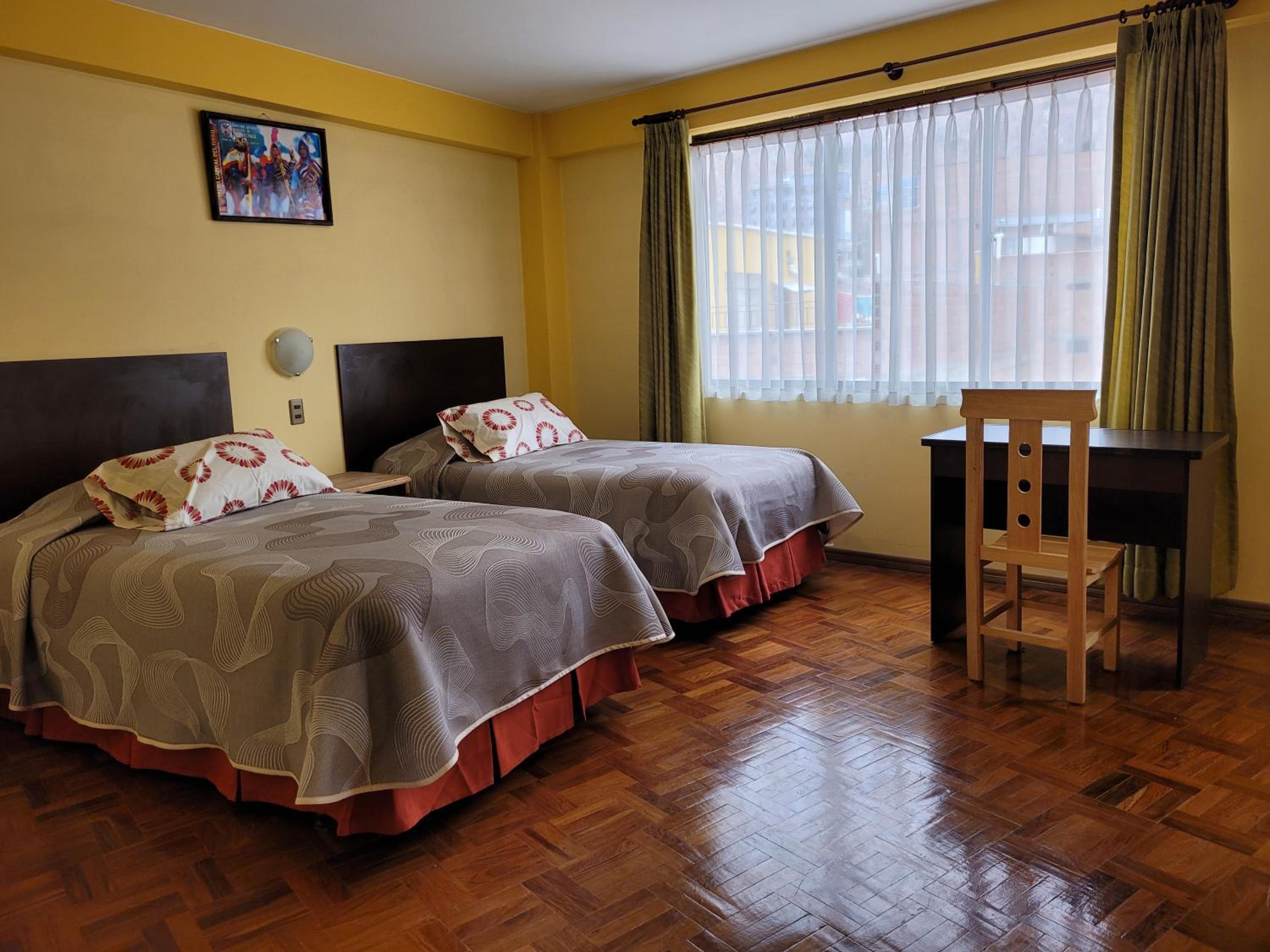 Deluxe Twin Room photo 3
