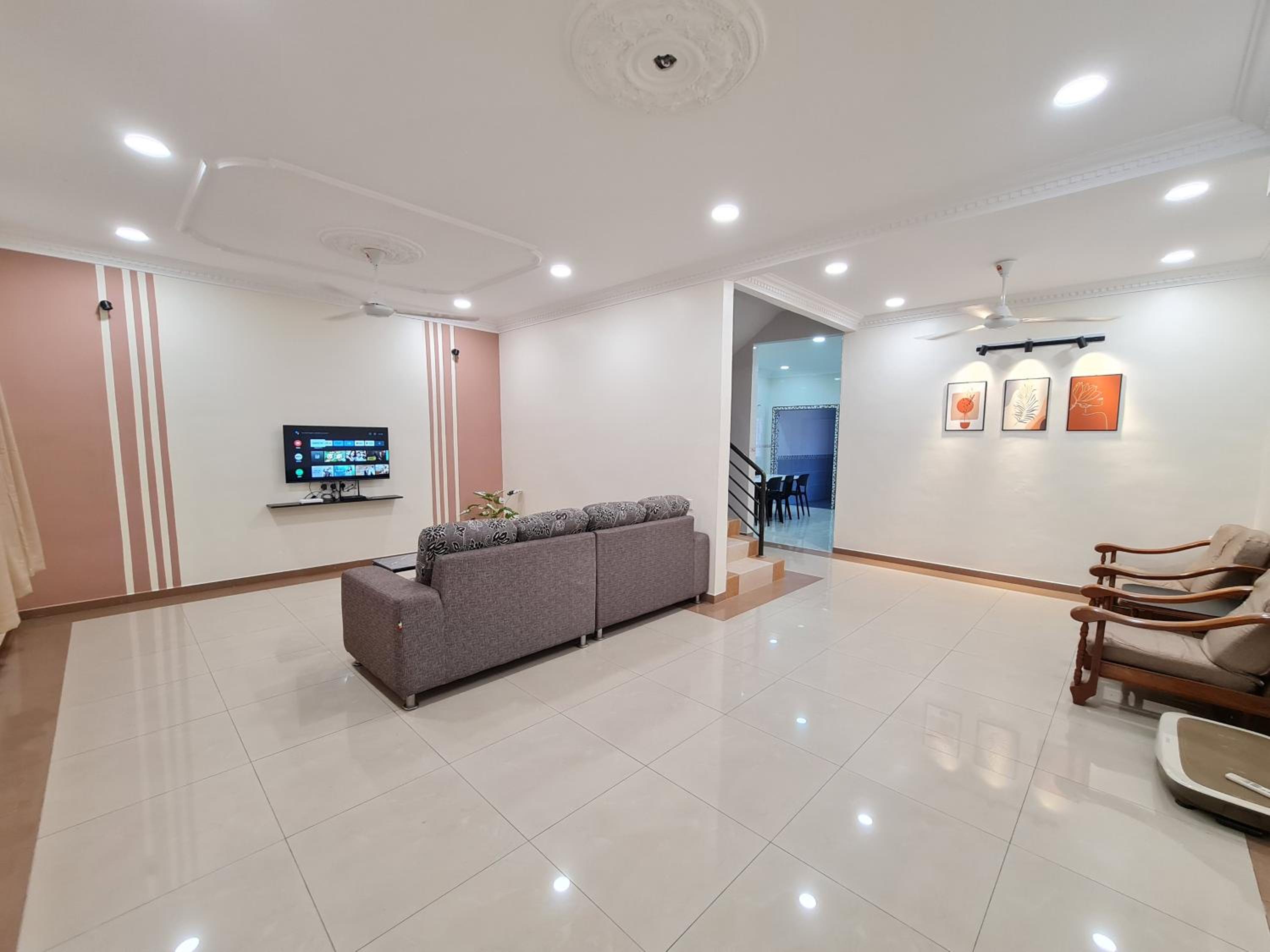 Four-Bedroom House photo 1