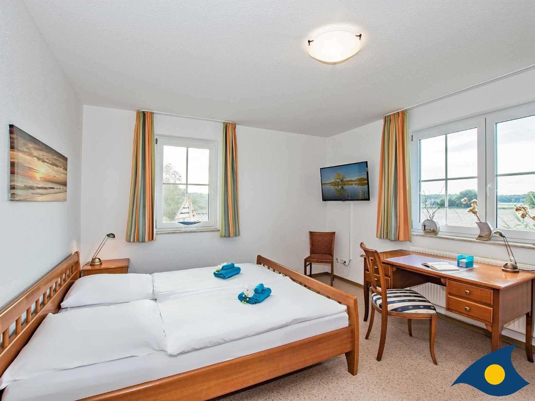 One-Bedroom Apartment with Balcony photo 3