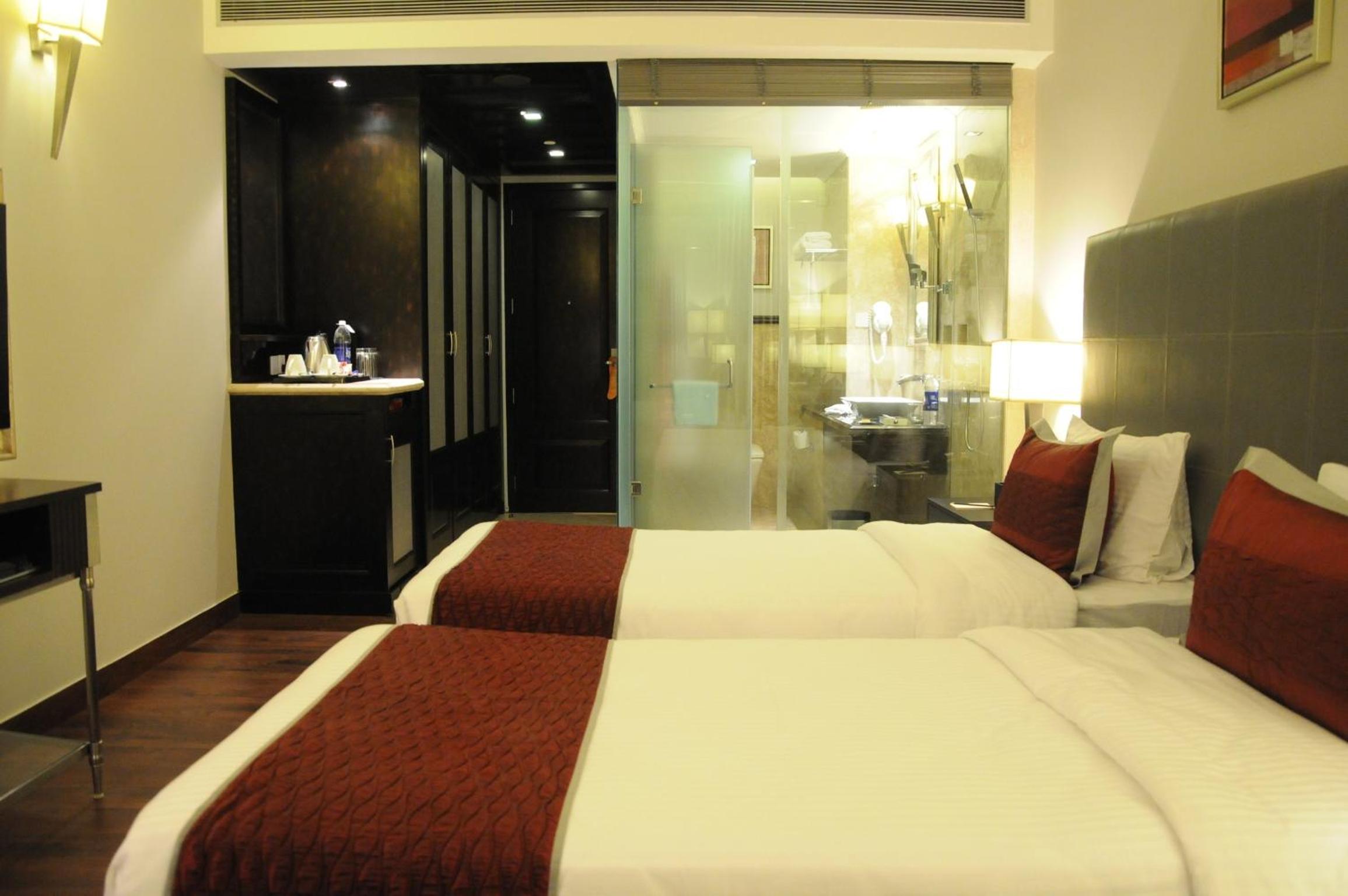 Neo Classic Room with 15% off on food and soft beverages  photo 1