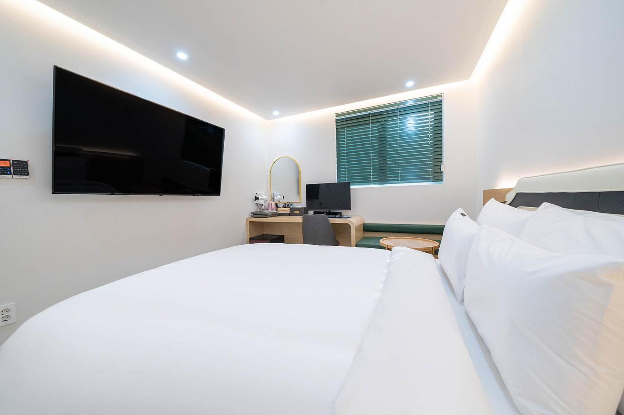 Deluxe Double Room - Photo 3