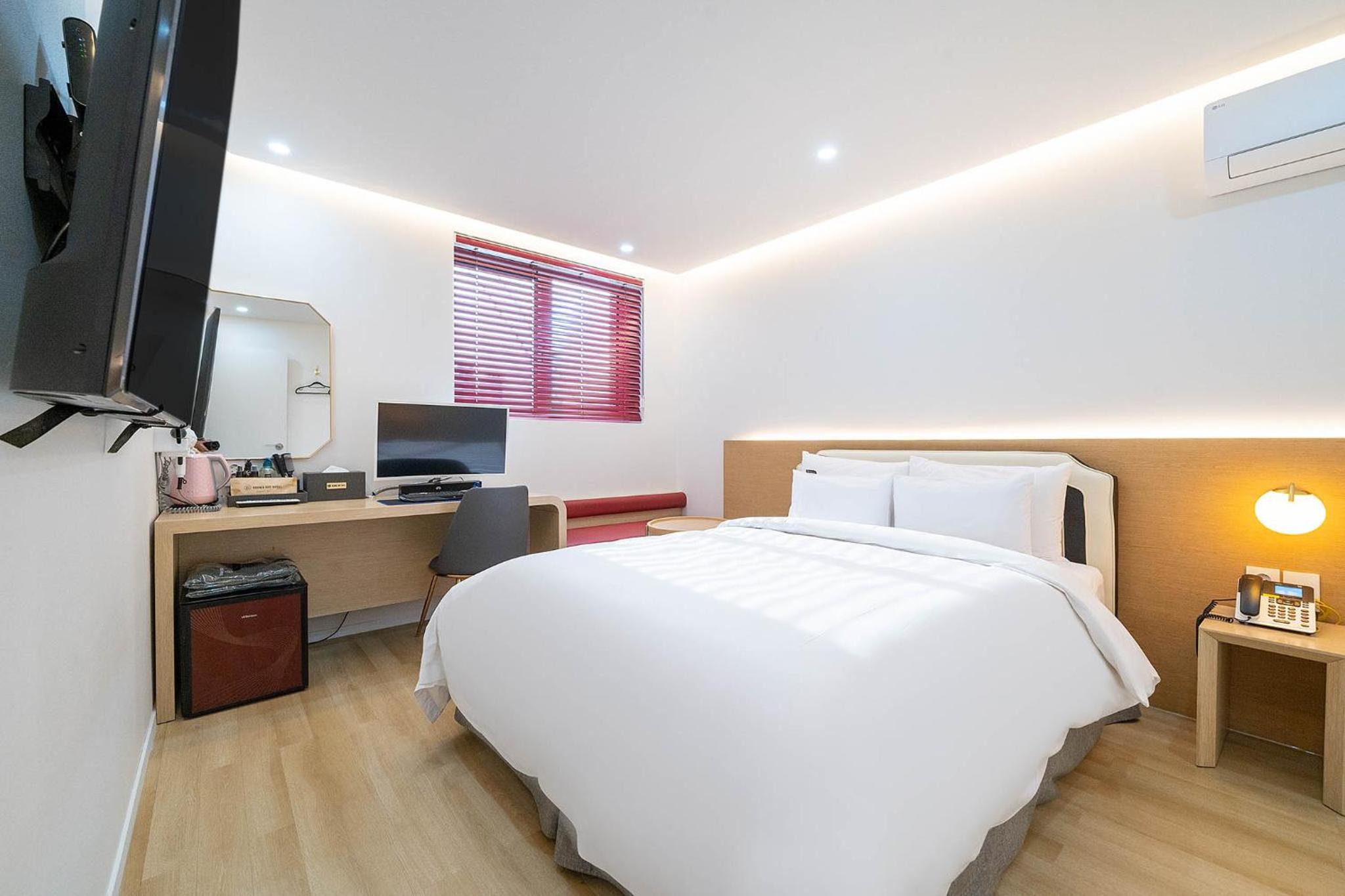 Deluxe Double Room - Photo 1