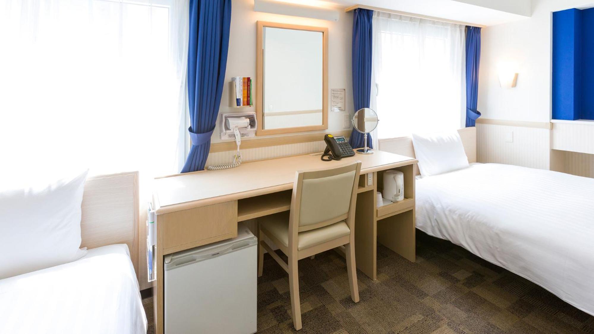 Accessible Twin Room - Non-Smoking photo 3