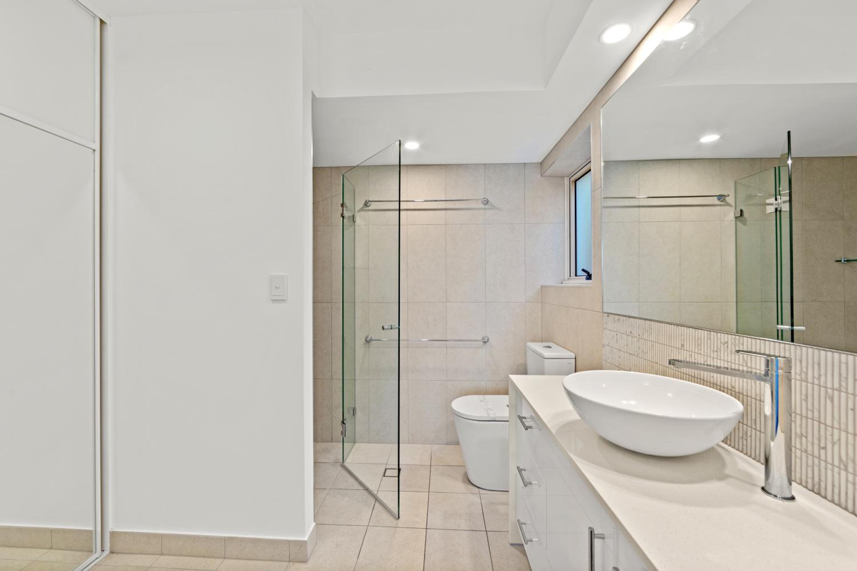 One-Bedroom Apartment (Level 2) photo 3