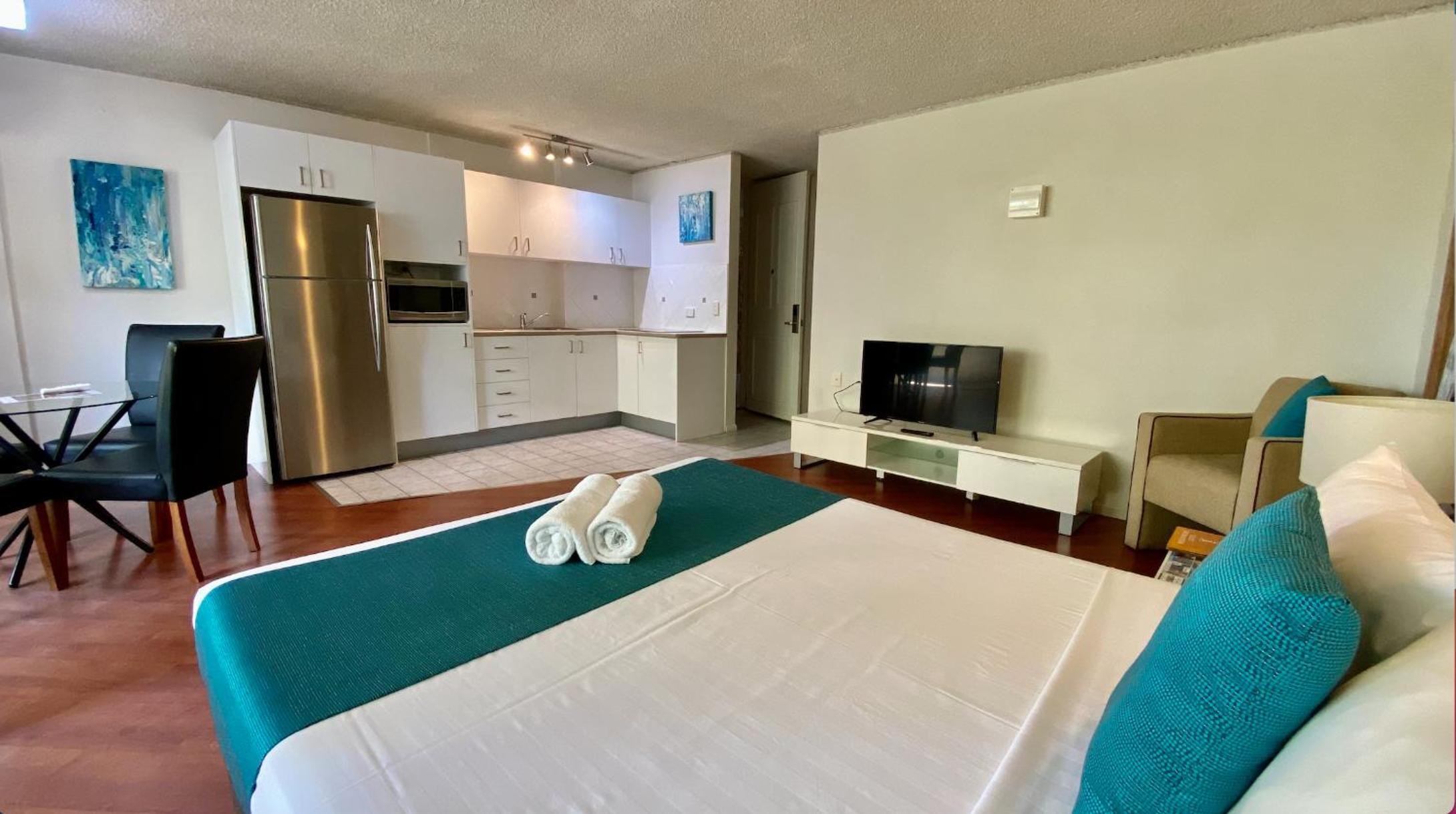 King Studio Apartment