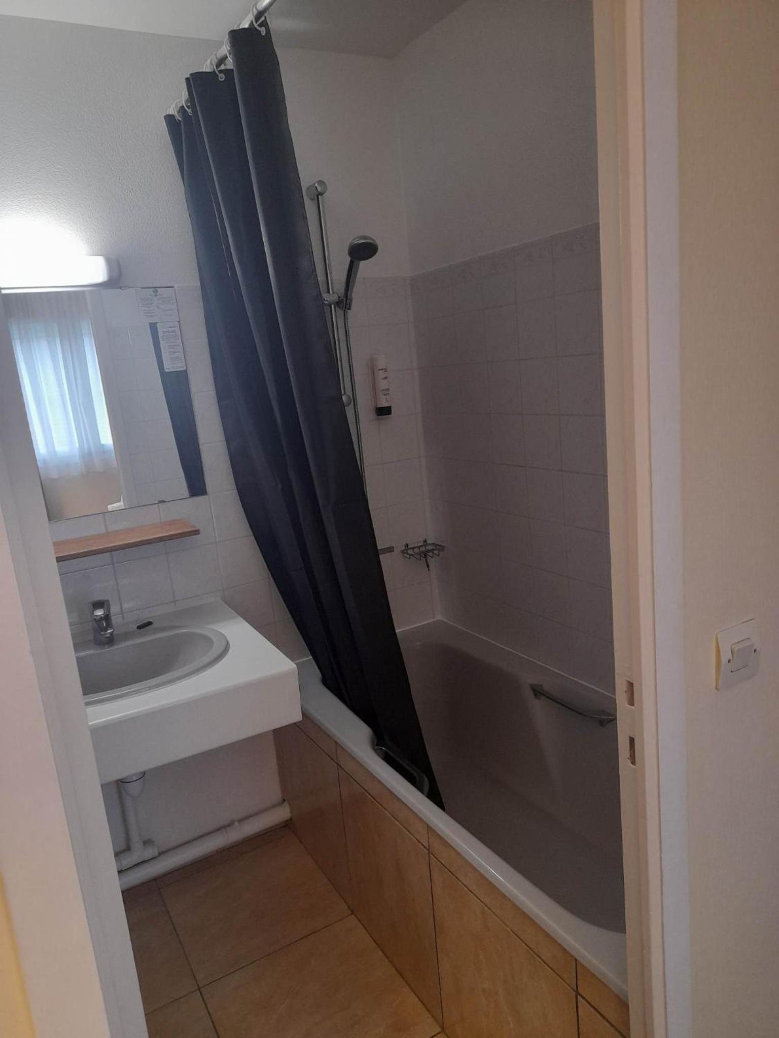 Double Room - Photo 4