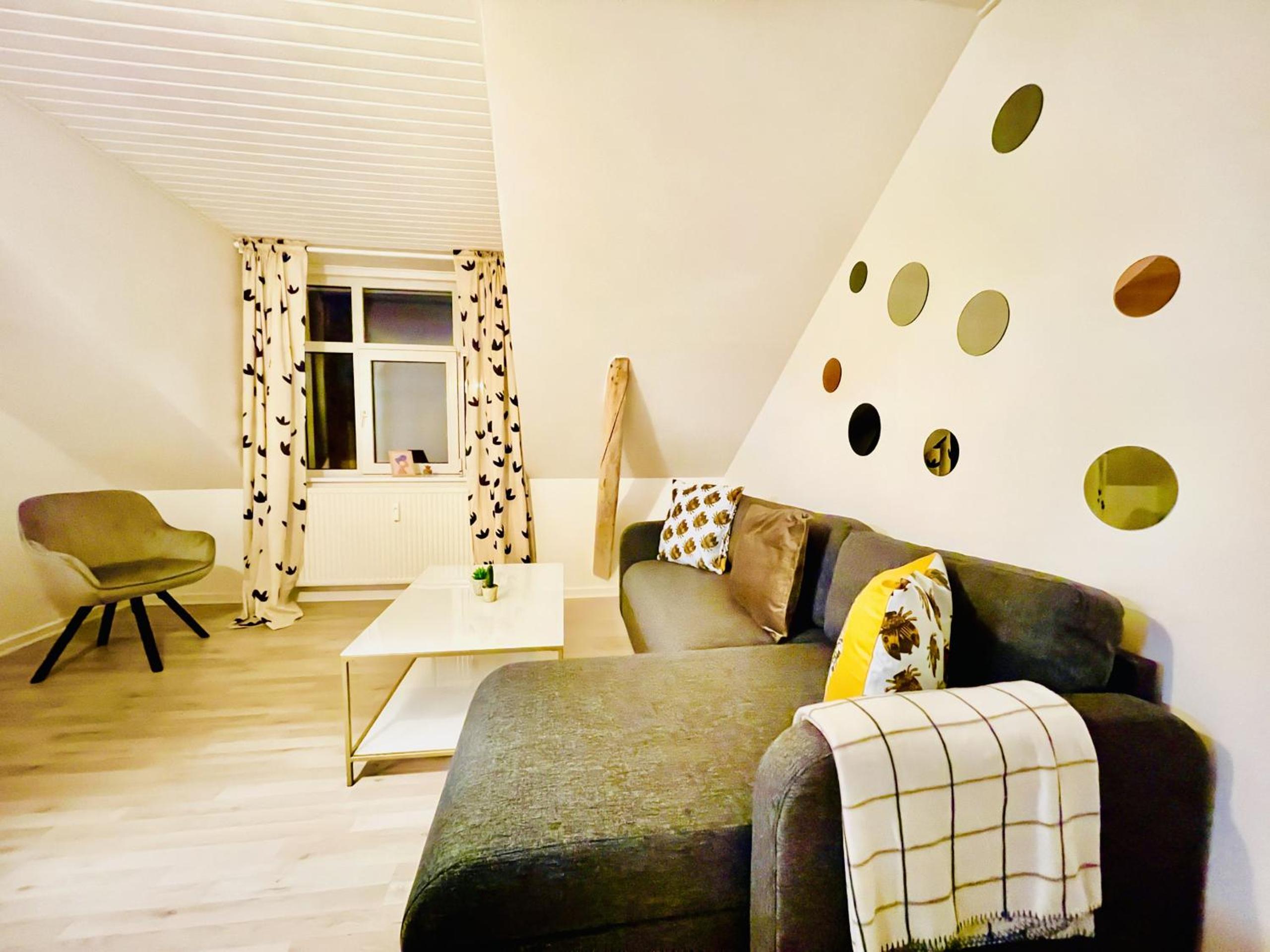 Apartment photo 2