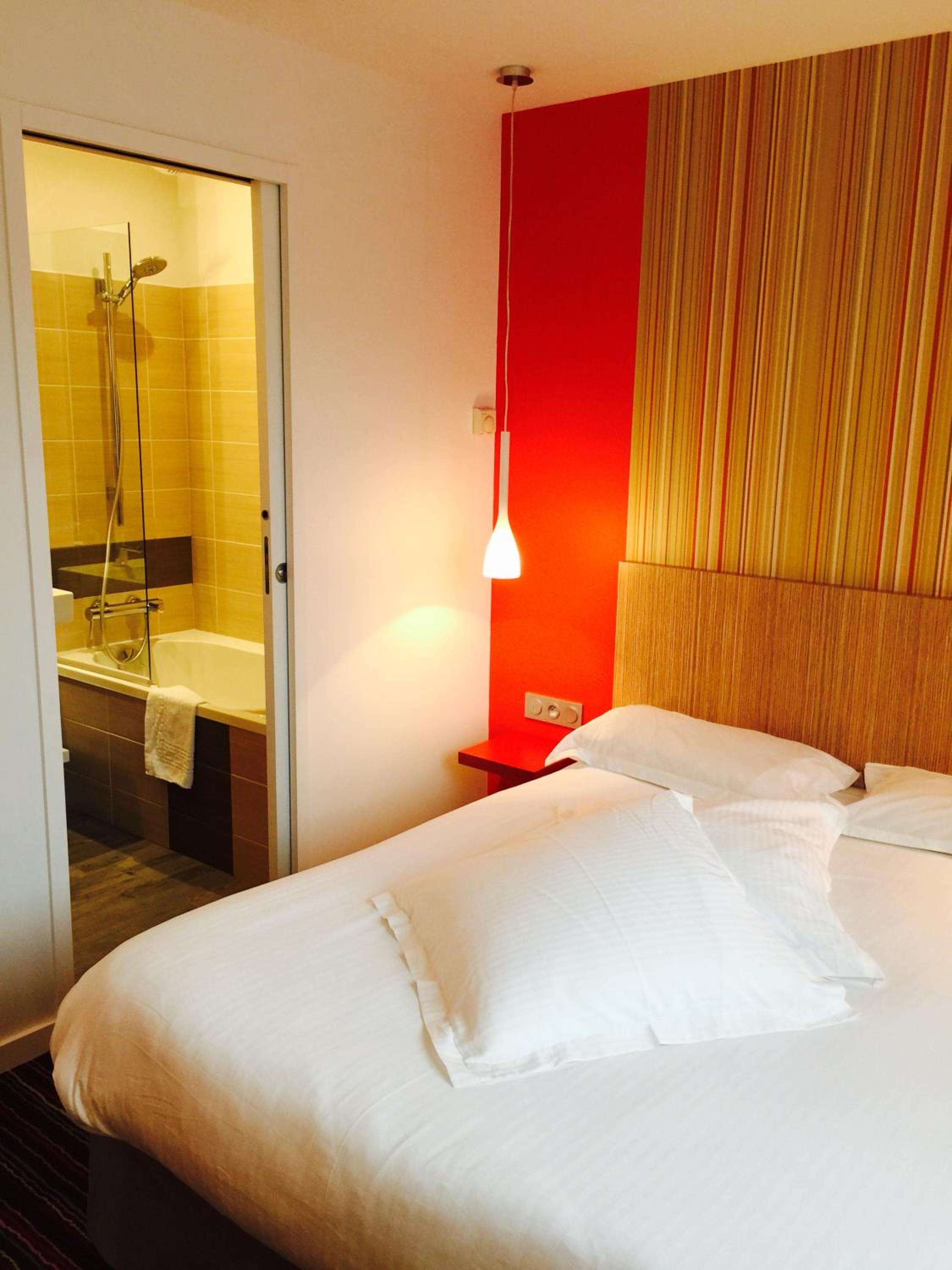 Standard Double Room - Photo 2