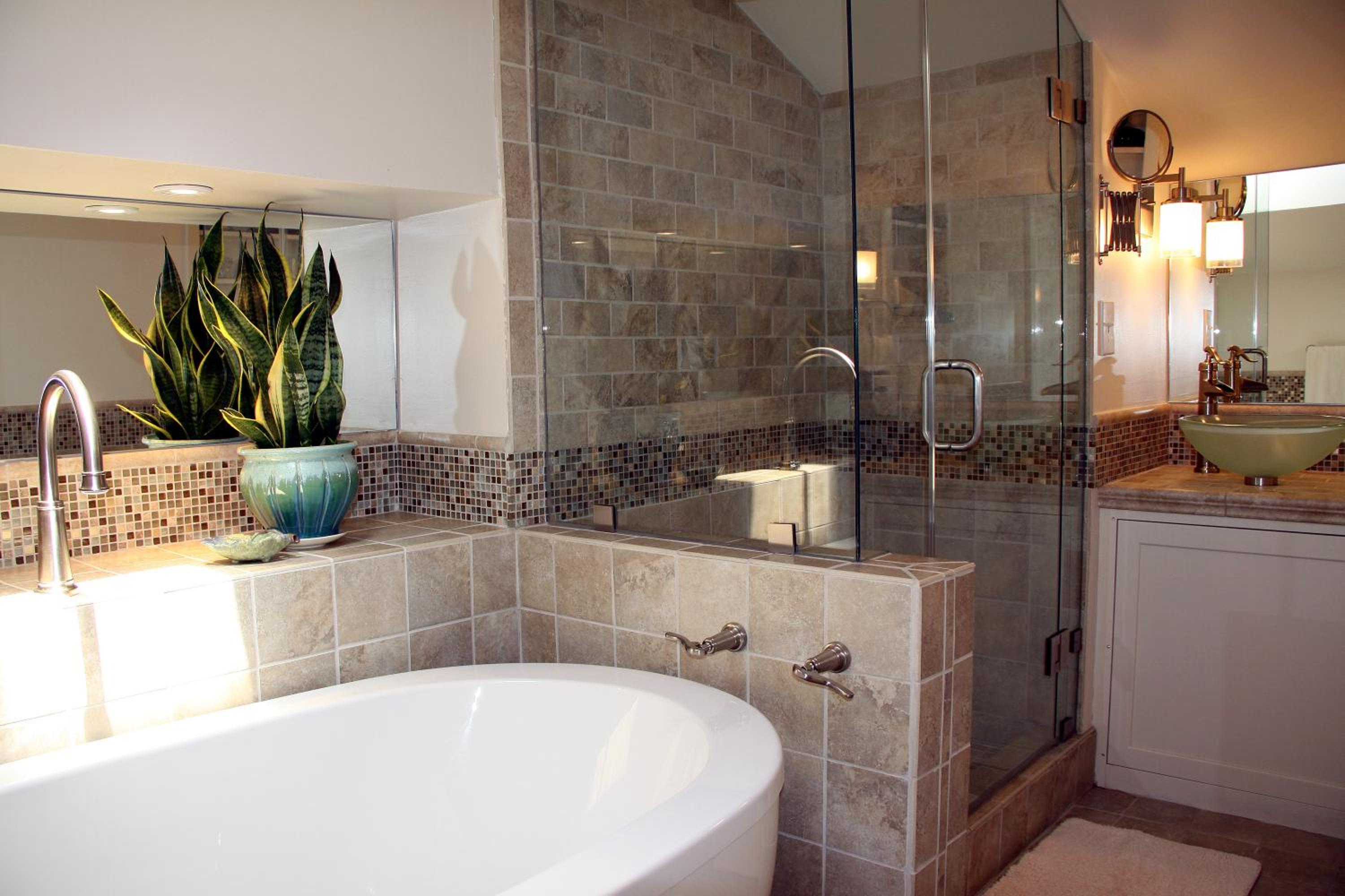 Standard King Room photo 1