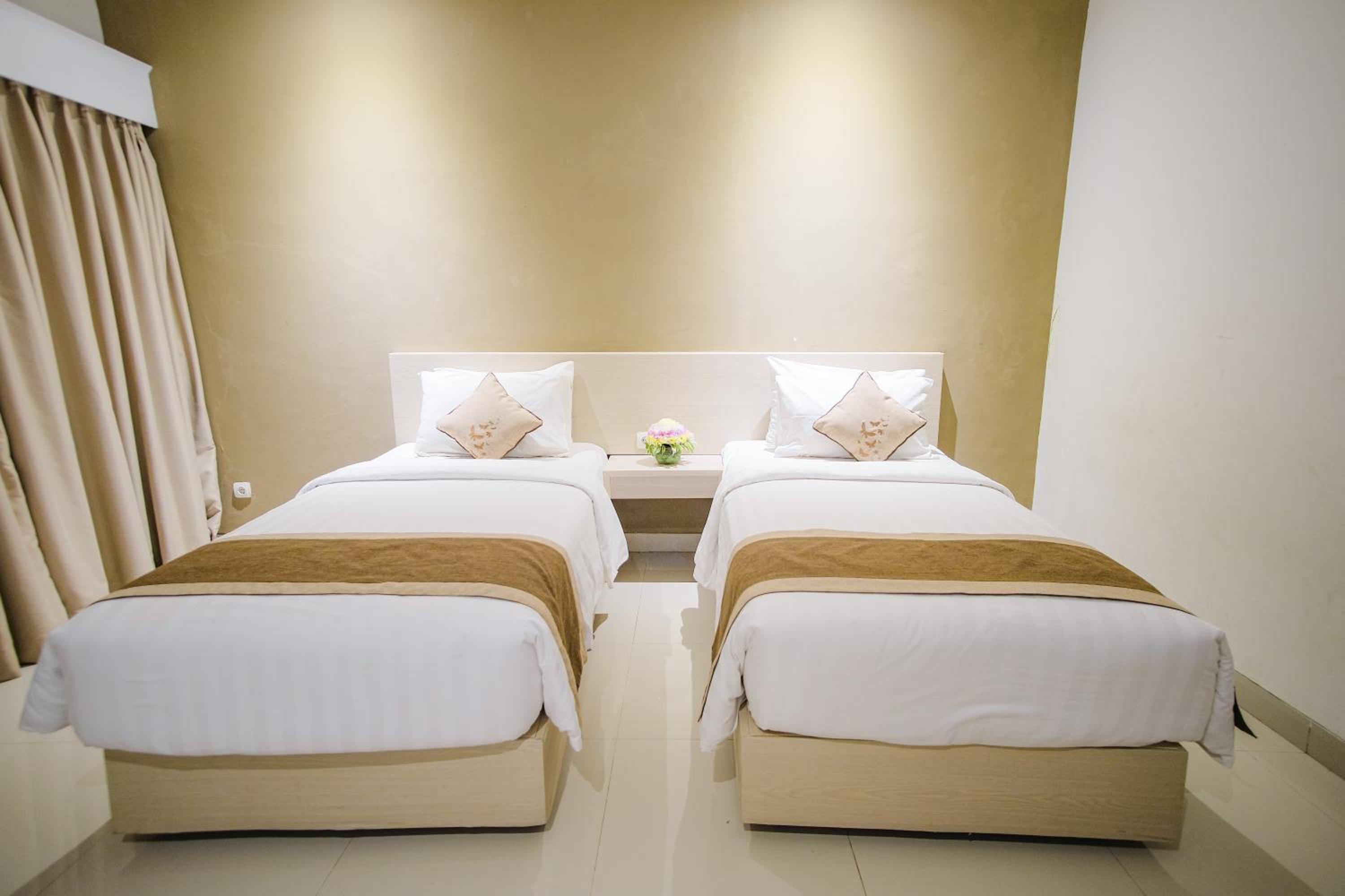 Standard Twin Room With Garden View photo 3