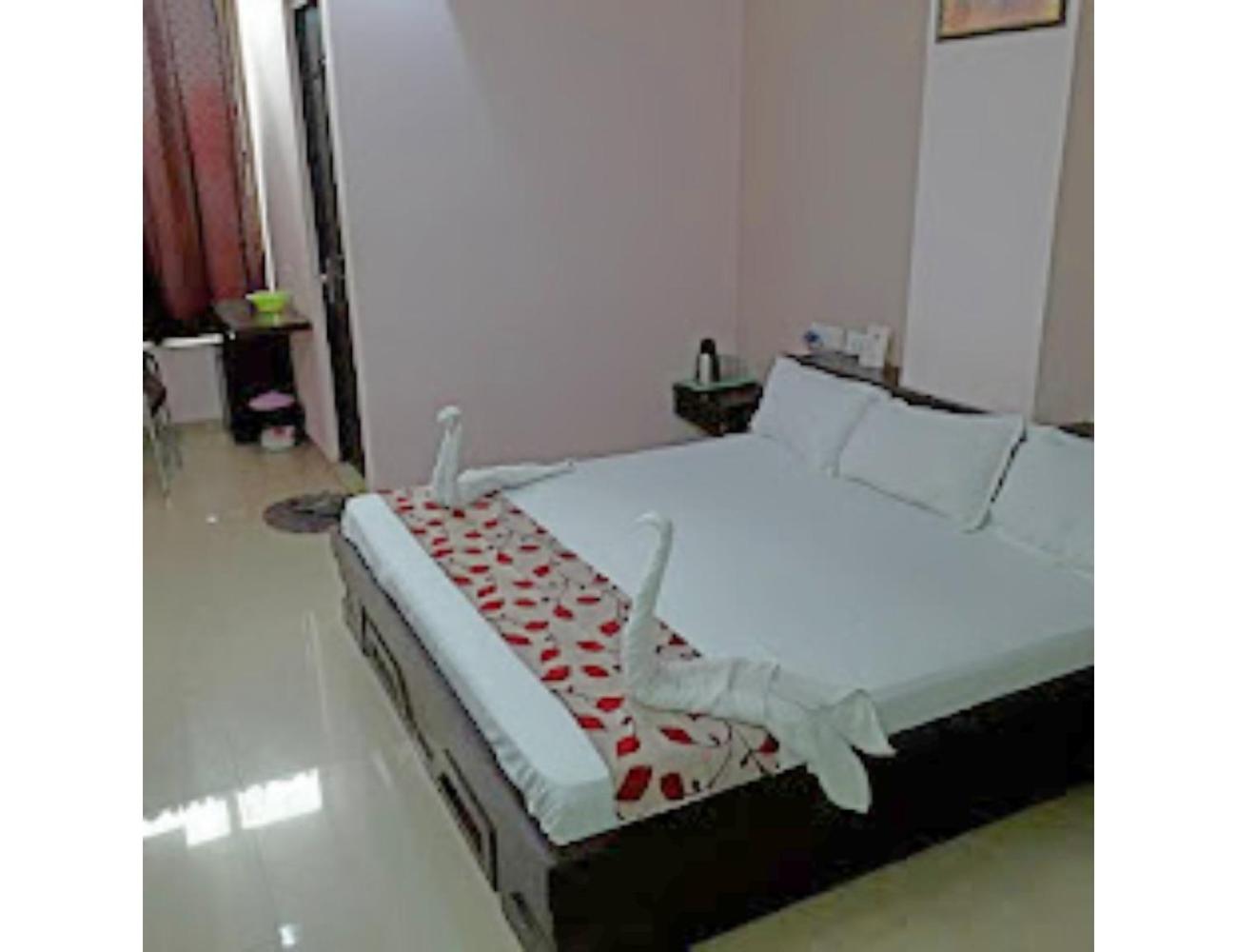 Deluxe Room - Photo 2