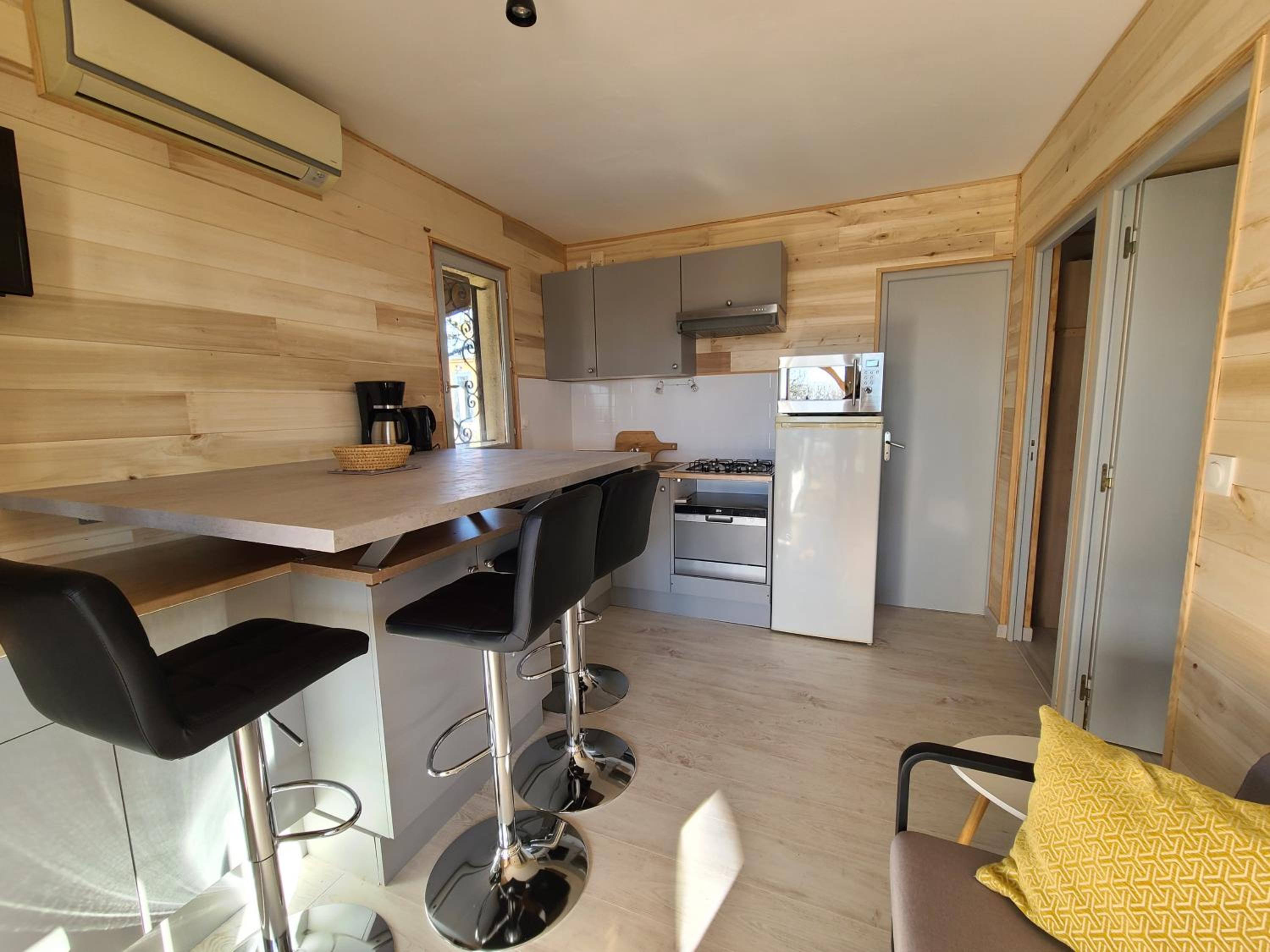 Two-Bedroom House photo 2