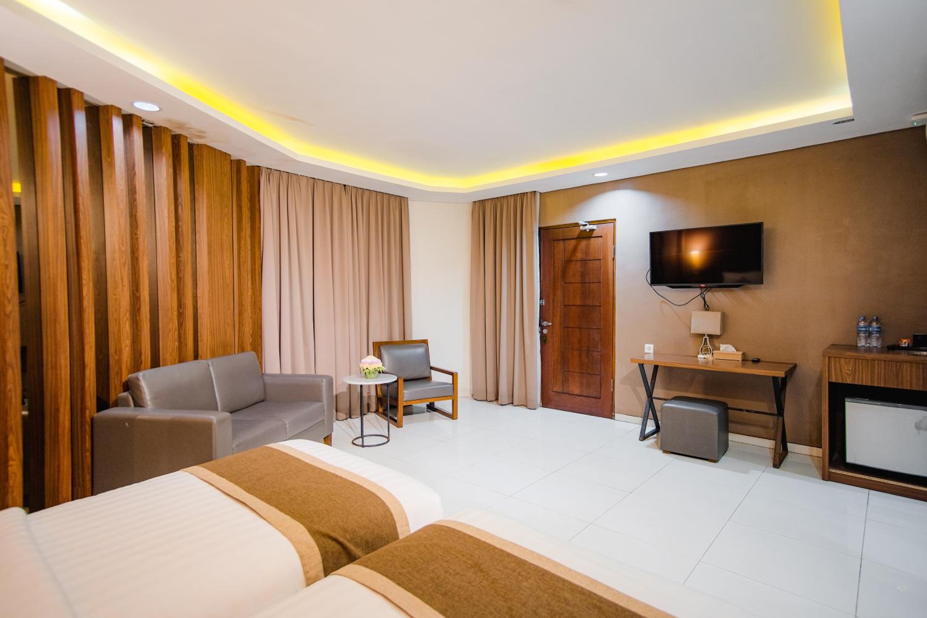 Twin Room with Sea View photo 3