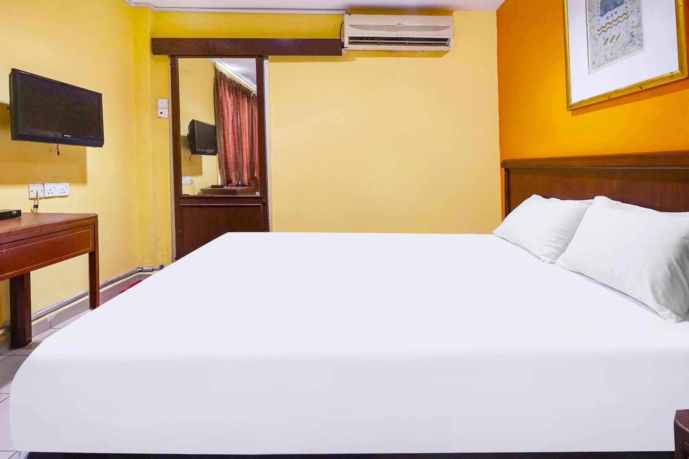 Deluxe Double Room photo 2