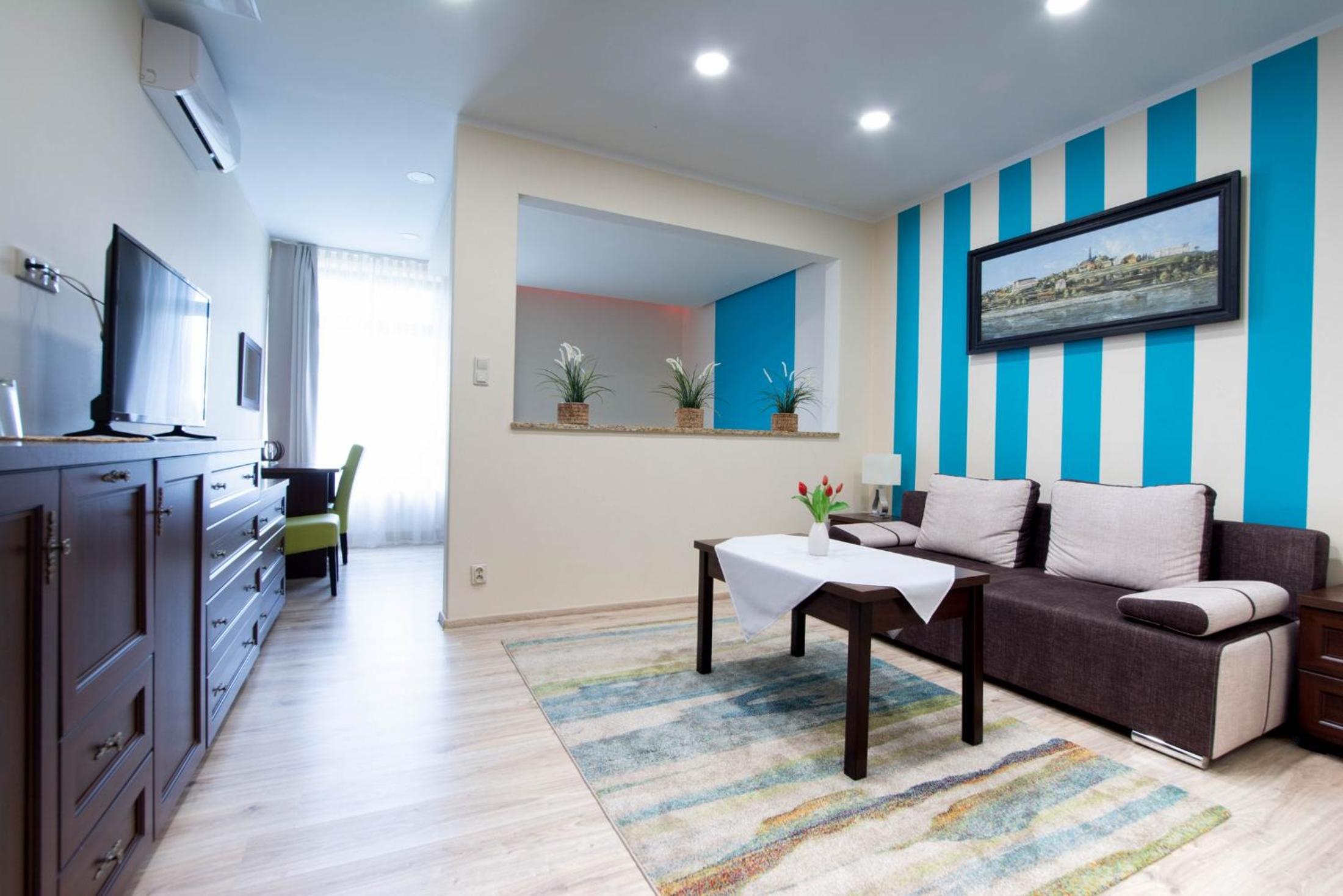 Apartment photo 1
