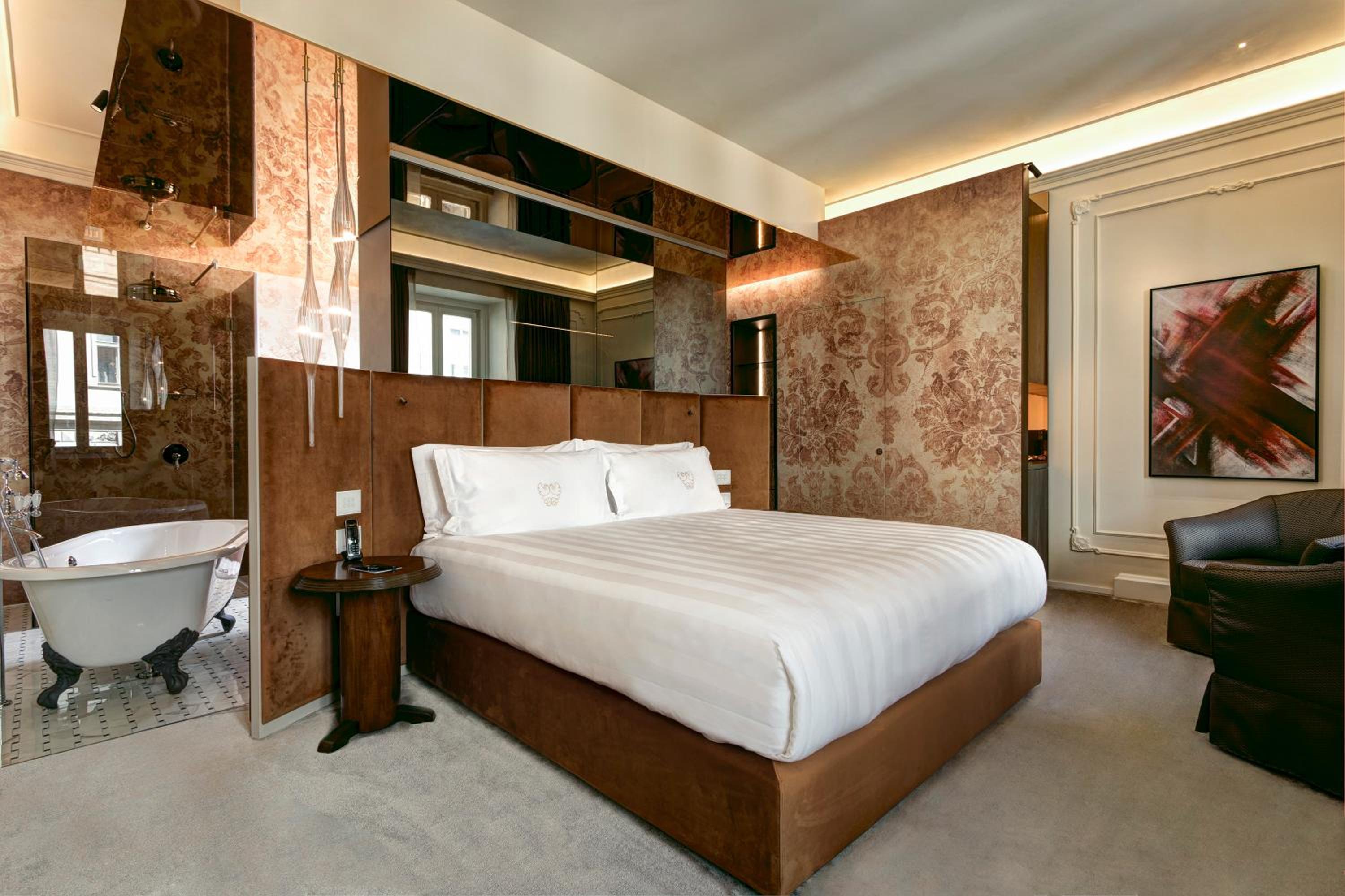 Deluxe Double or Twin Room - Photo 5