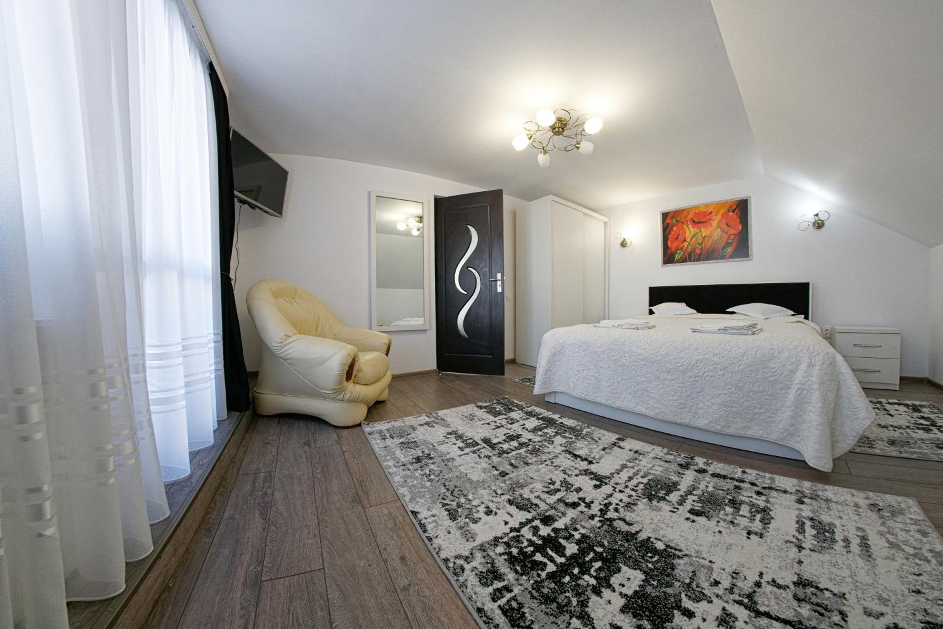 Apartment with Balcony - Photo 1