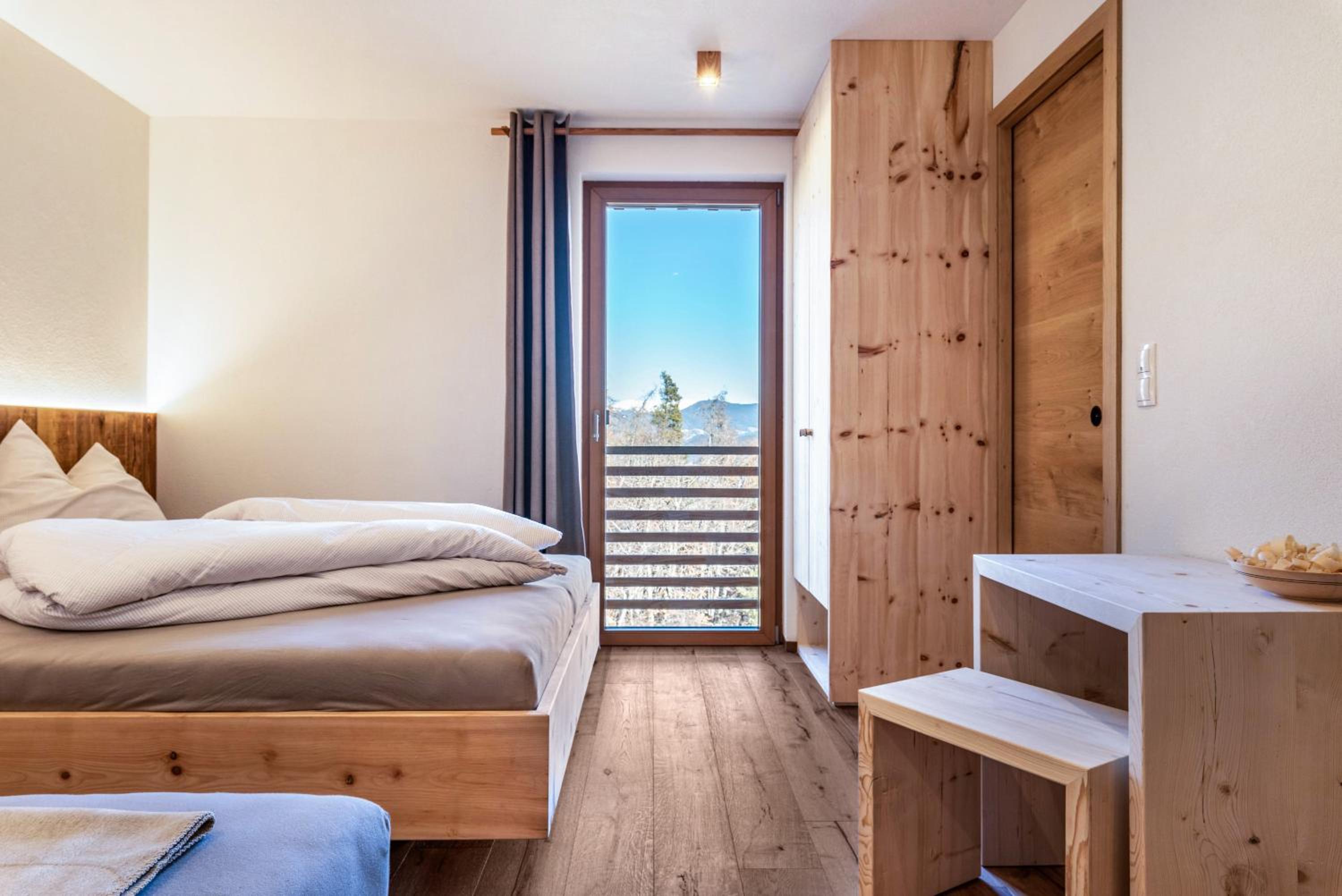 Superior One-Bedroom Apartment with Balcony