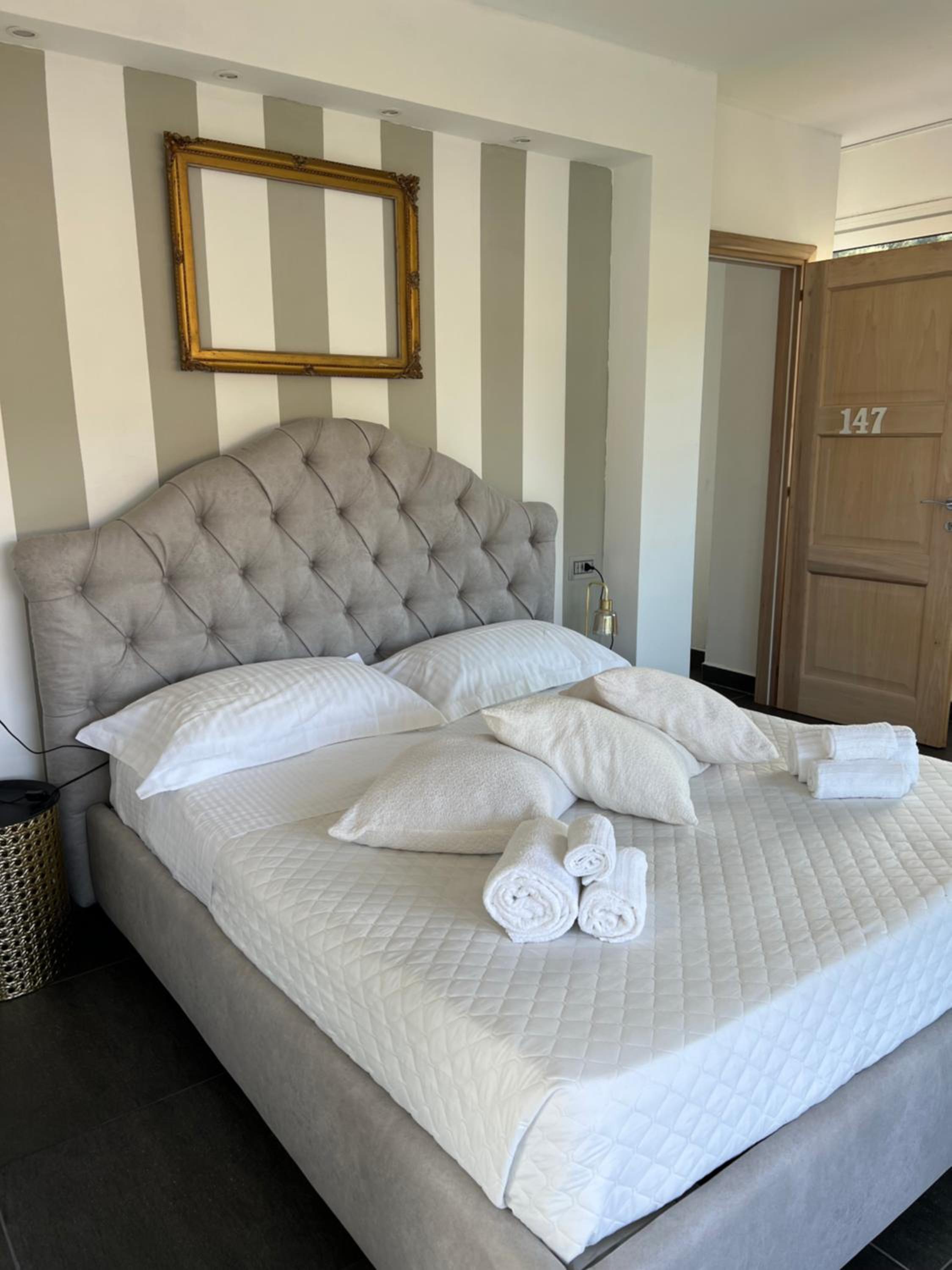 Double Room - Photo 2
