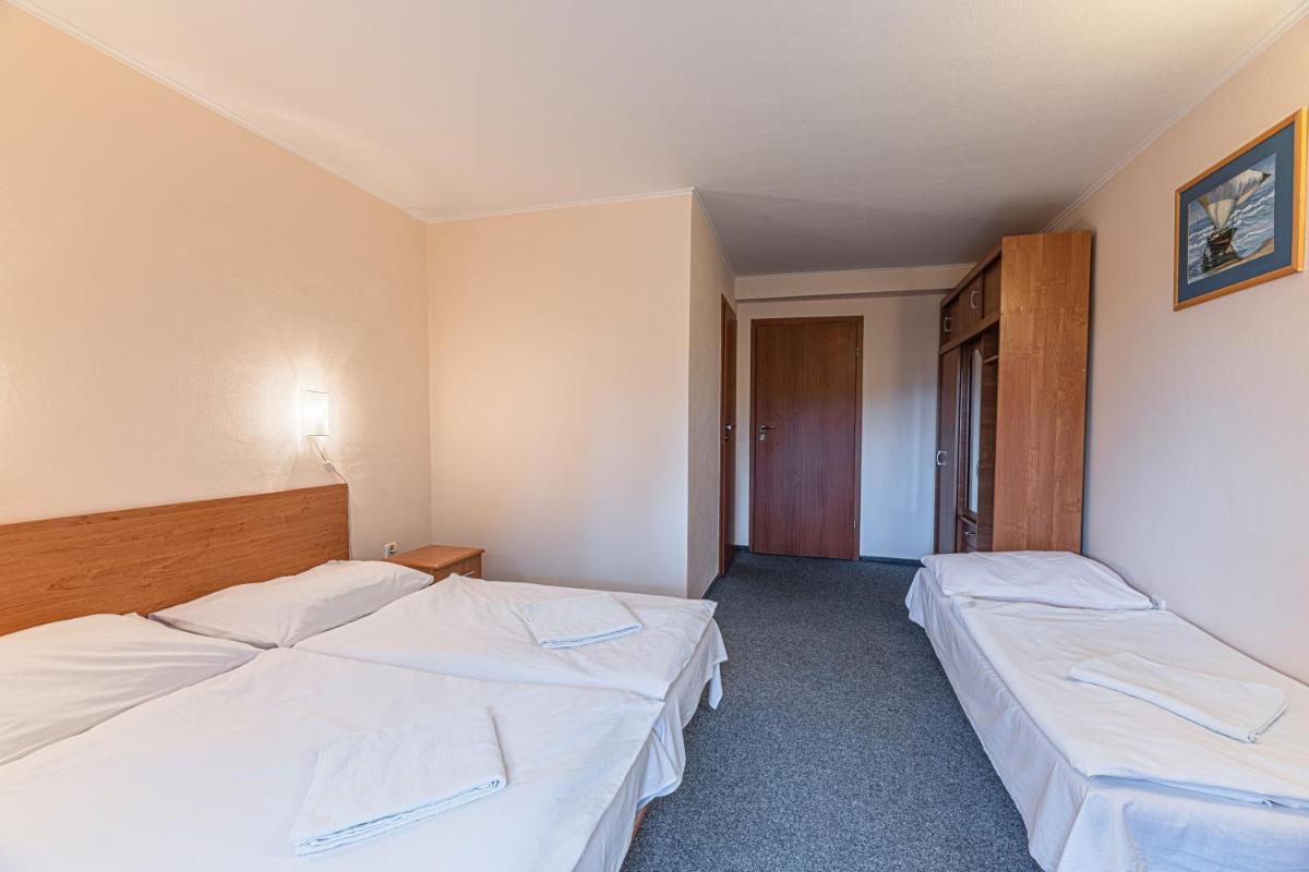 Triple Room - Photo 6