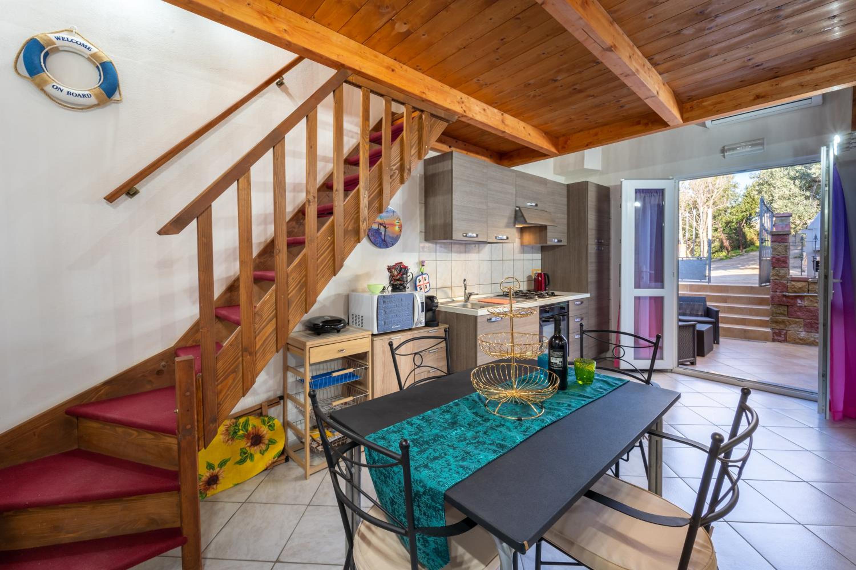 One-Bedroom House - Photo 17