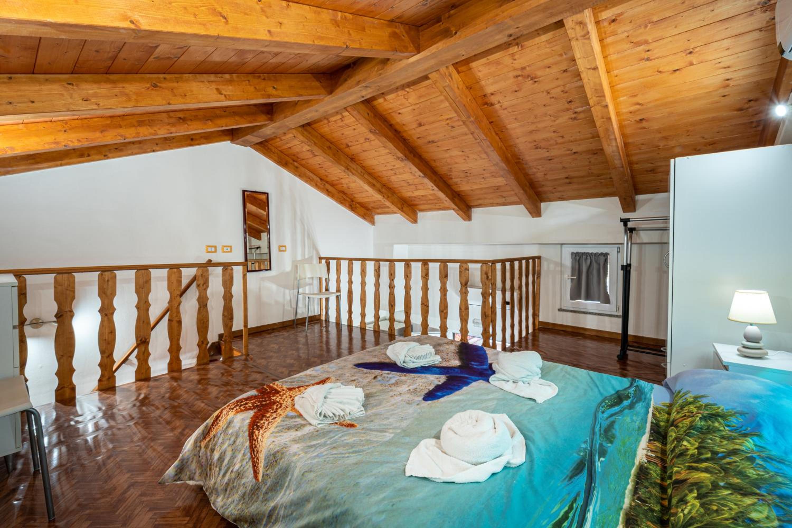 One-Bedroom House - Photo 5