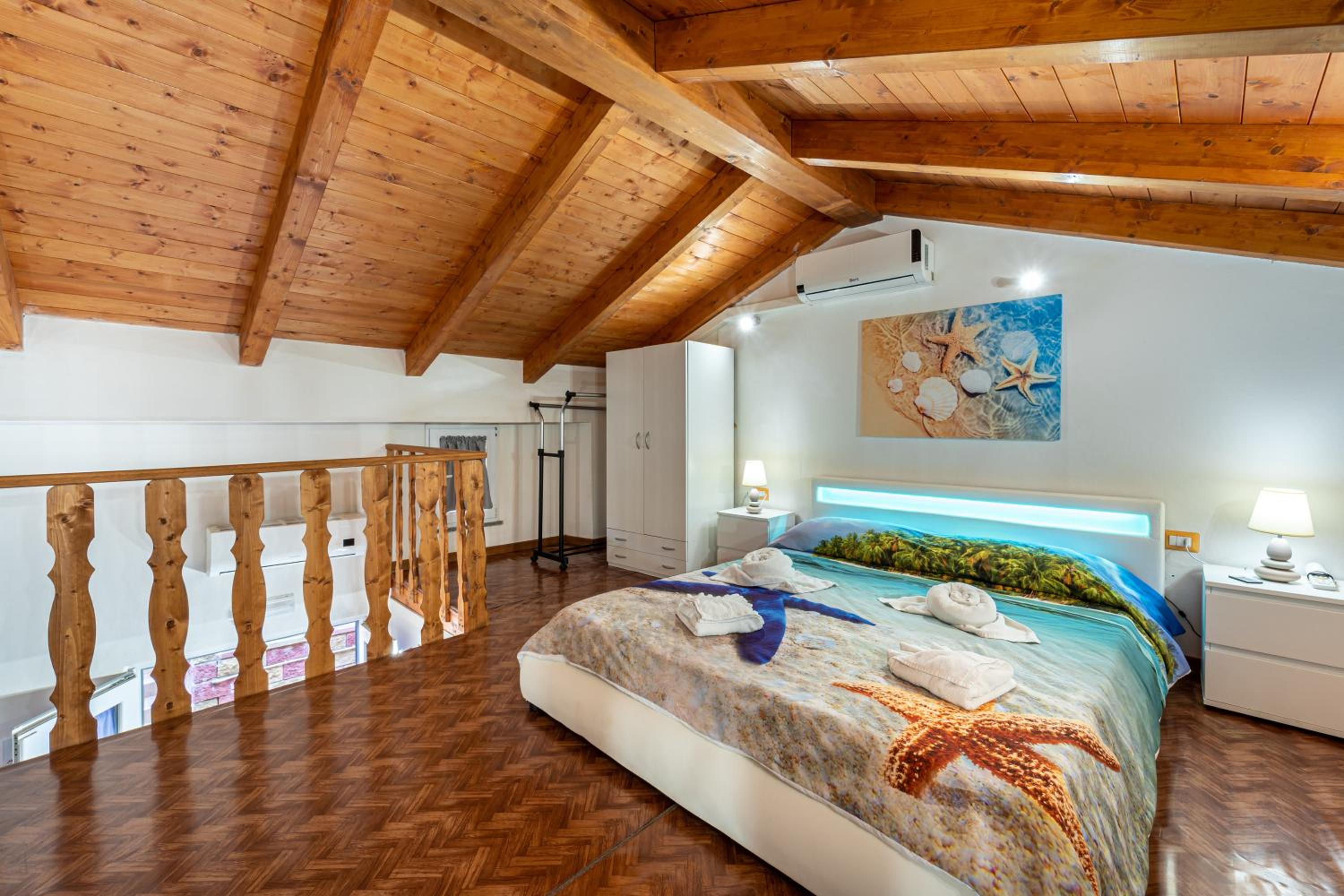 One-Bedroom House - Photo 4