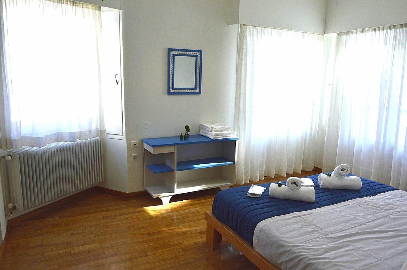 Three-Bedroom Apartment photo 1