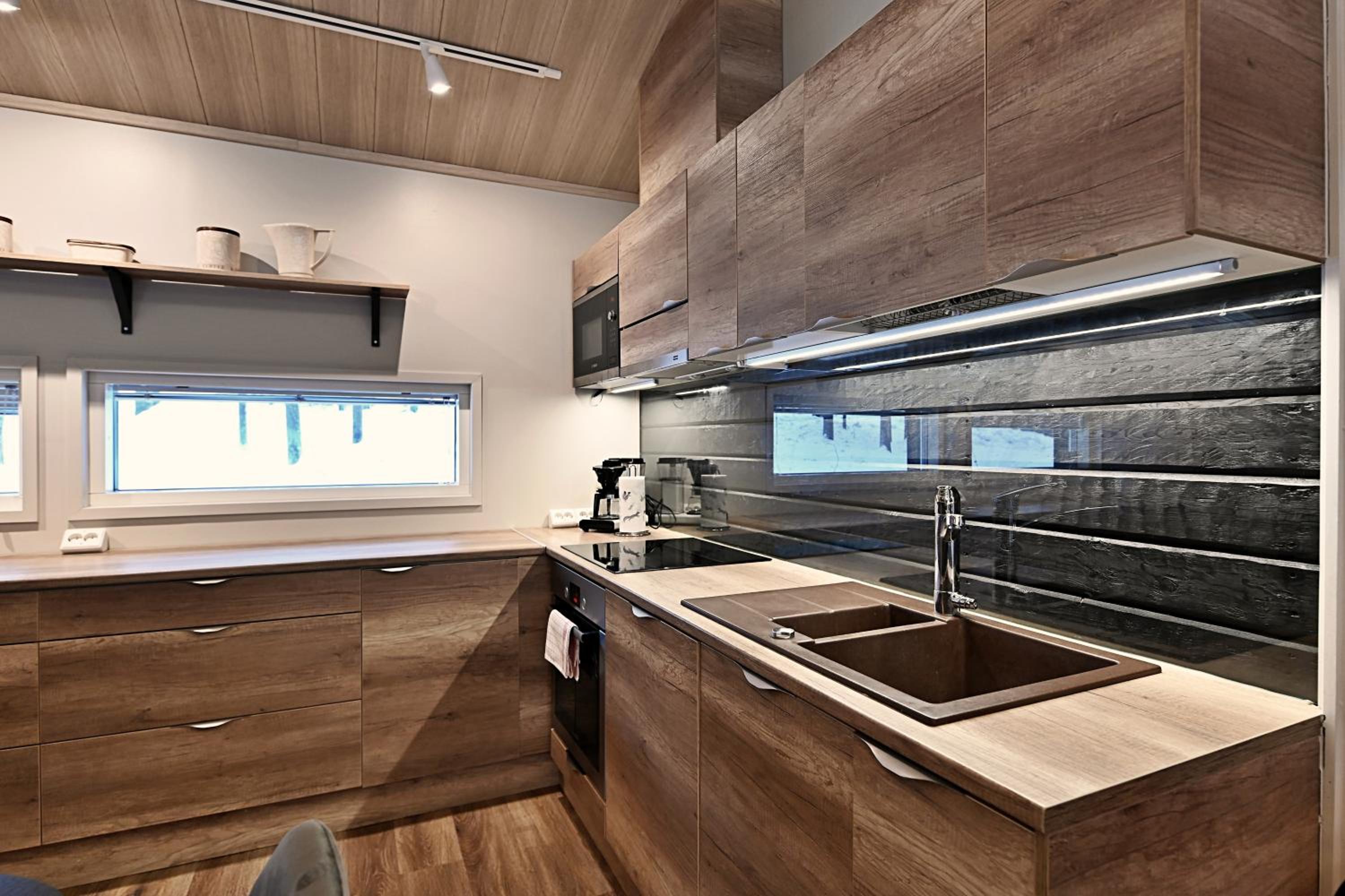 Three-Bedroom House - Photo 23