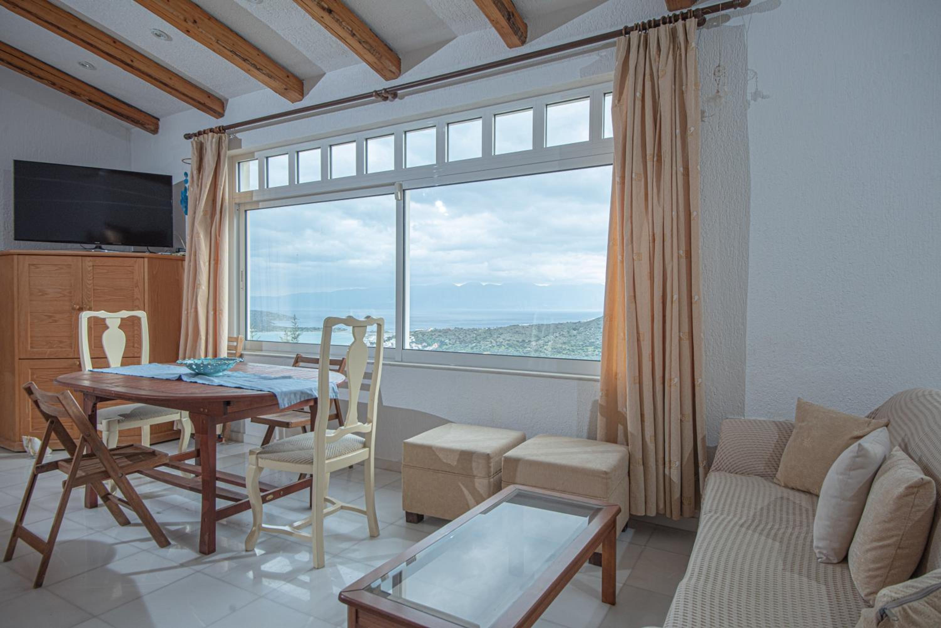 Four-Bedroom Villa photo 1