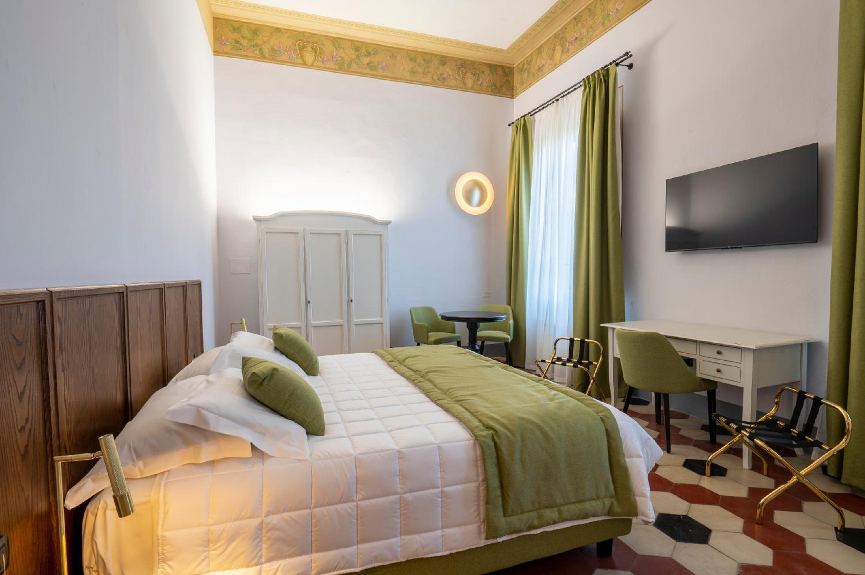 Junior Suite - Photo 1