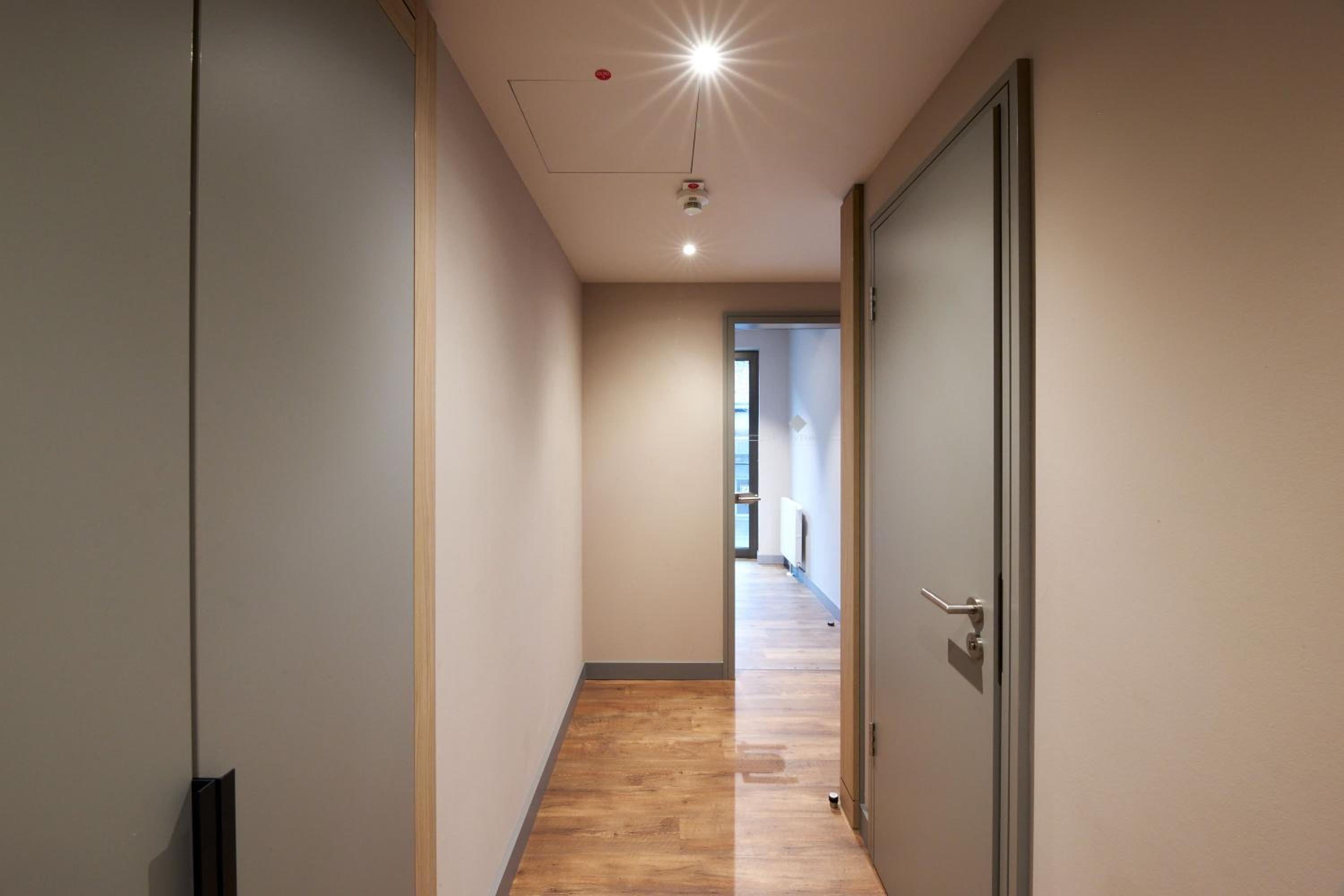 Superior Suite - Photo 14