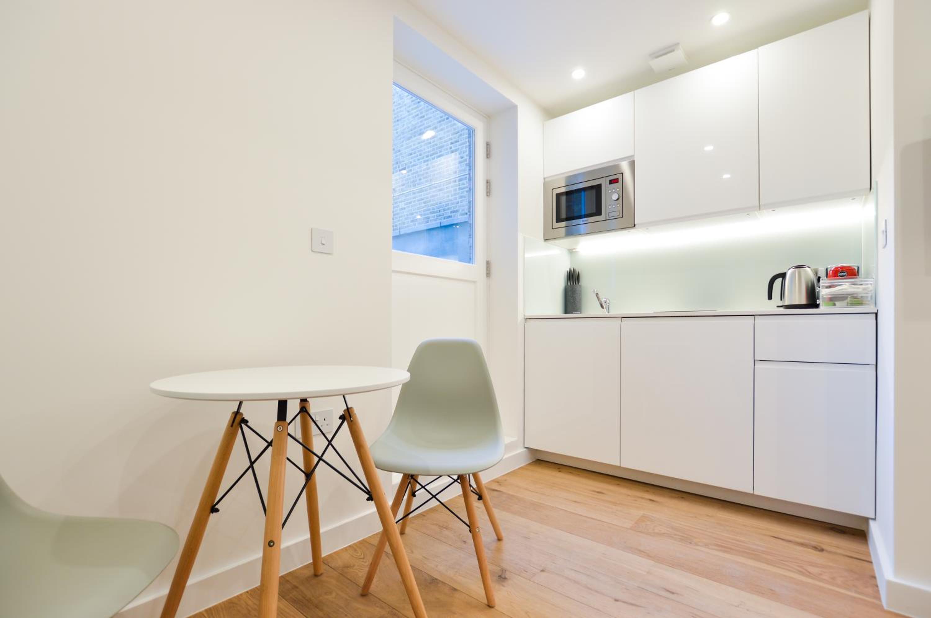 Lower Ground Floor One Bedroom Apartment photo 2