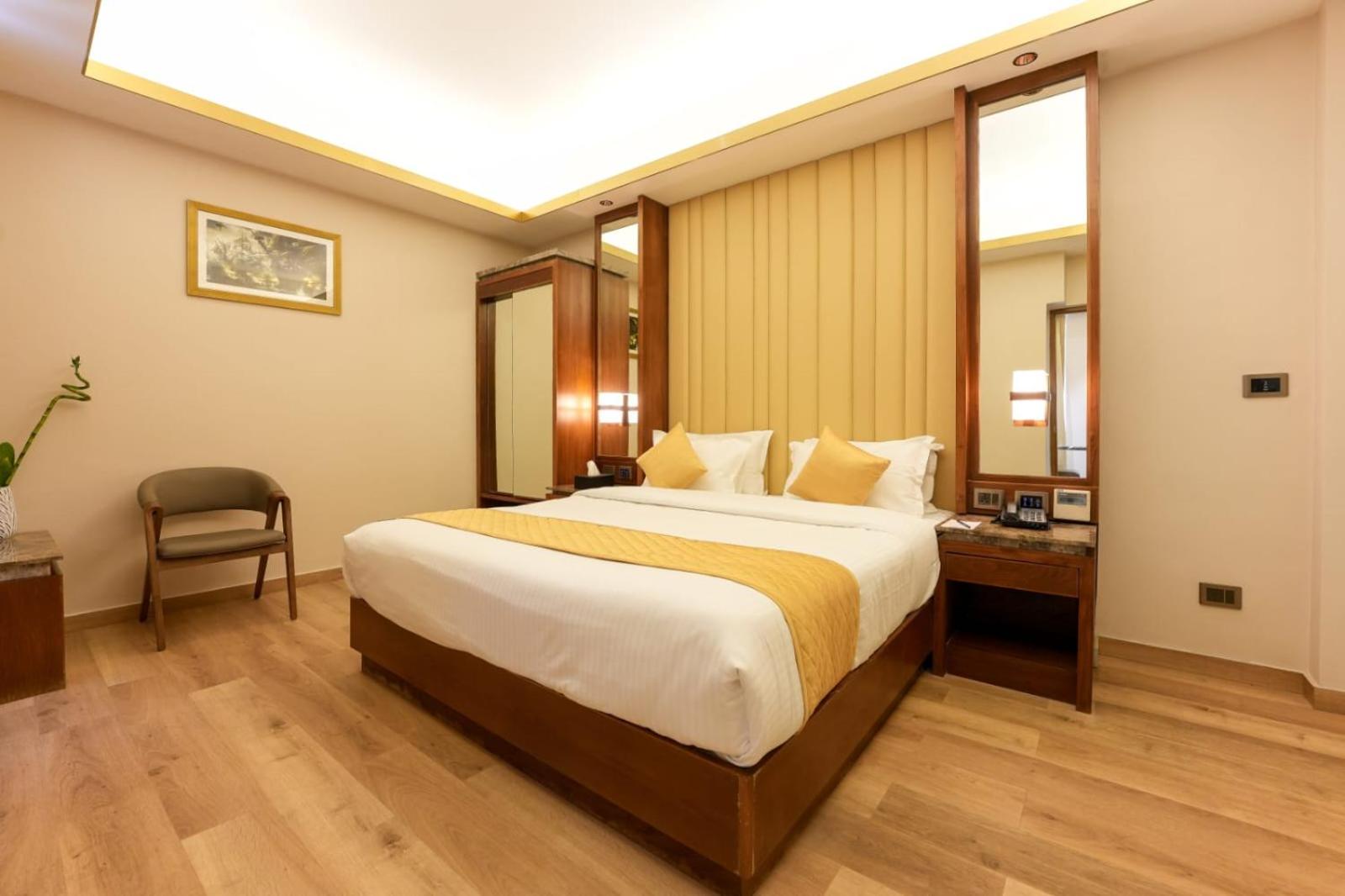 Superior King Room photo 1