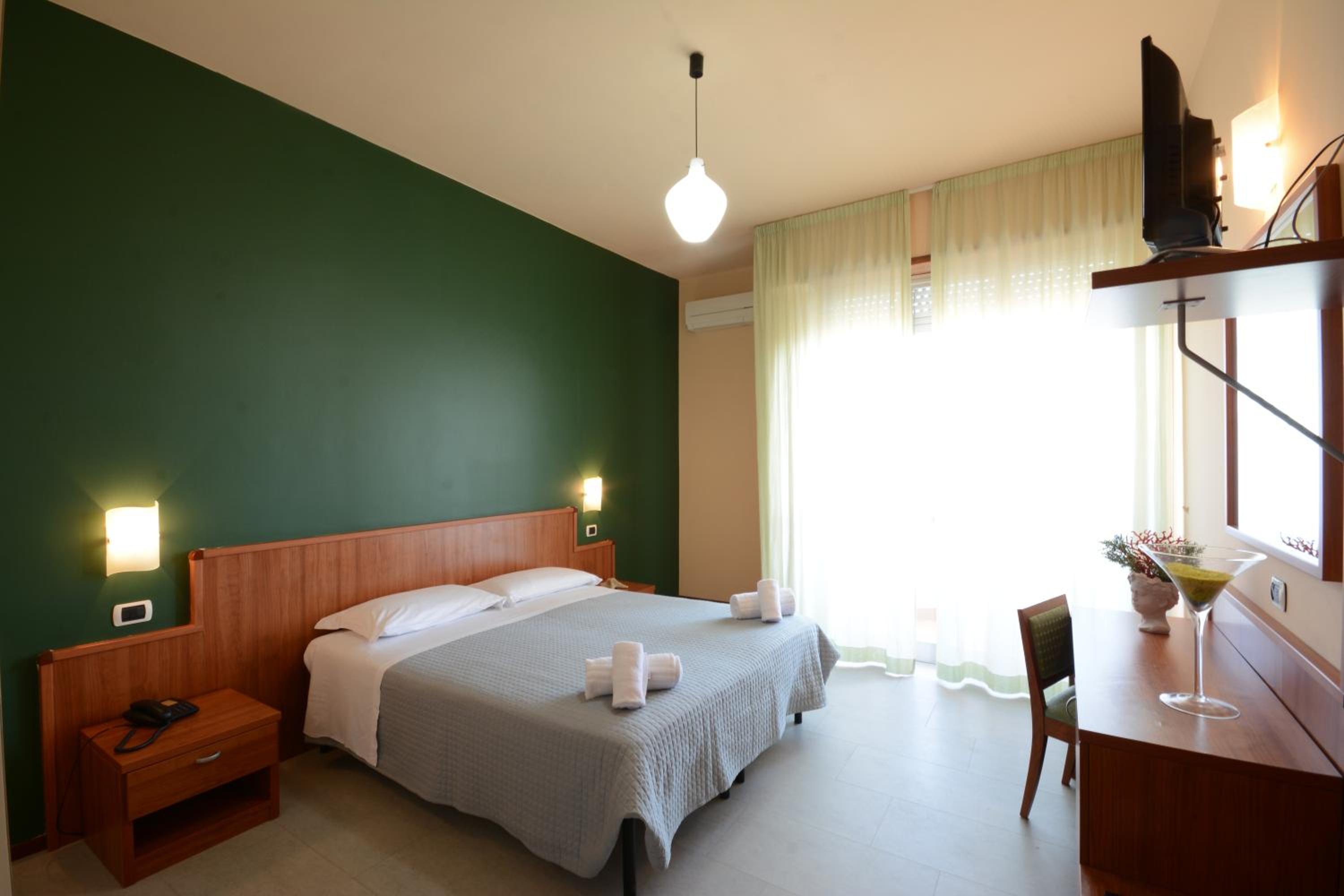 Triple Room with Balcony