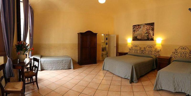 Double Room with Private Bathroom photo 1