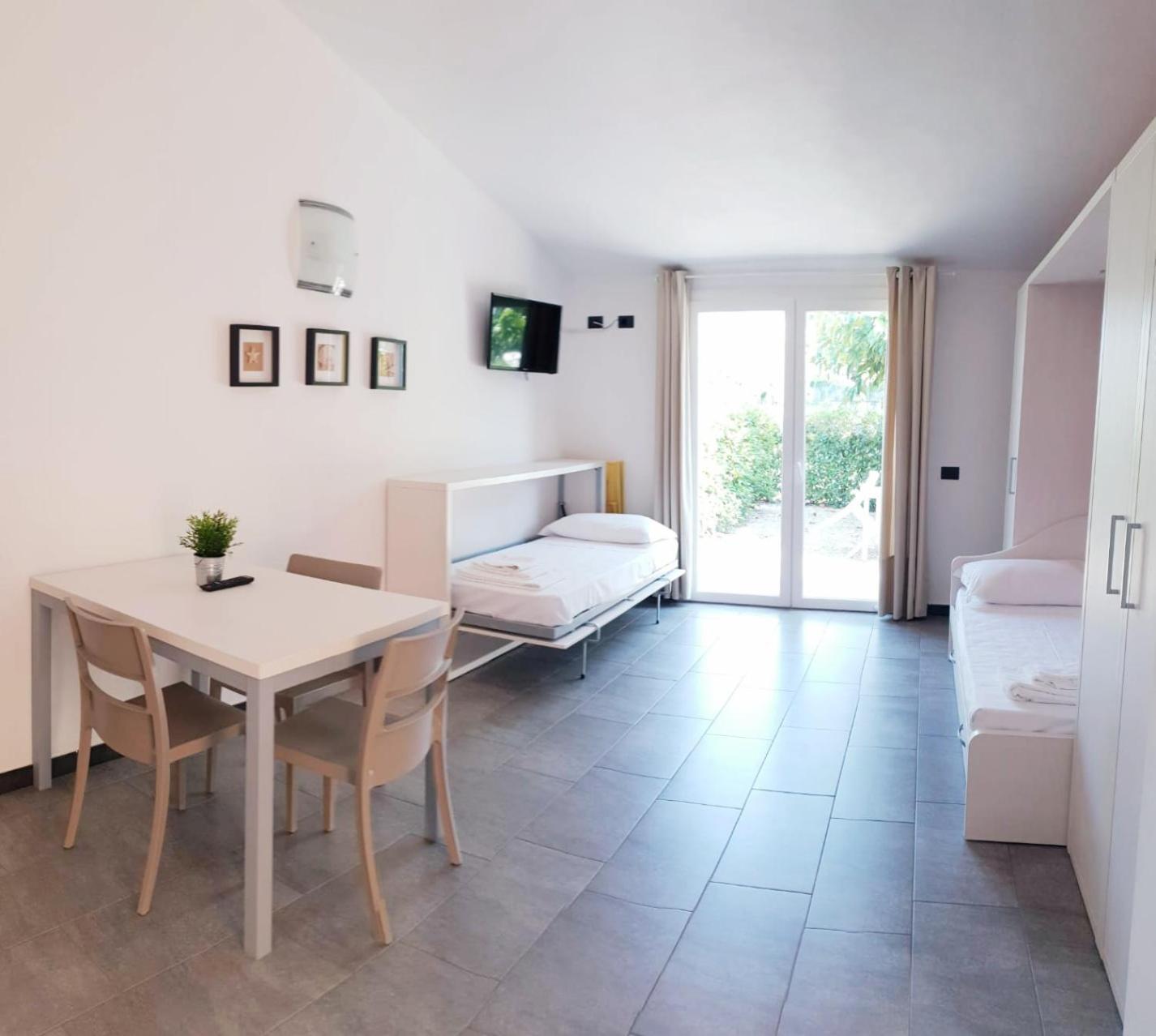 Deluxe Apartment - Photo 11