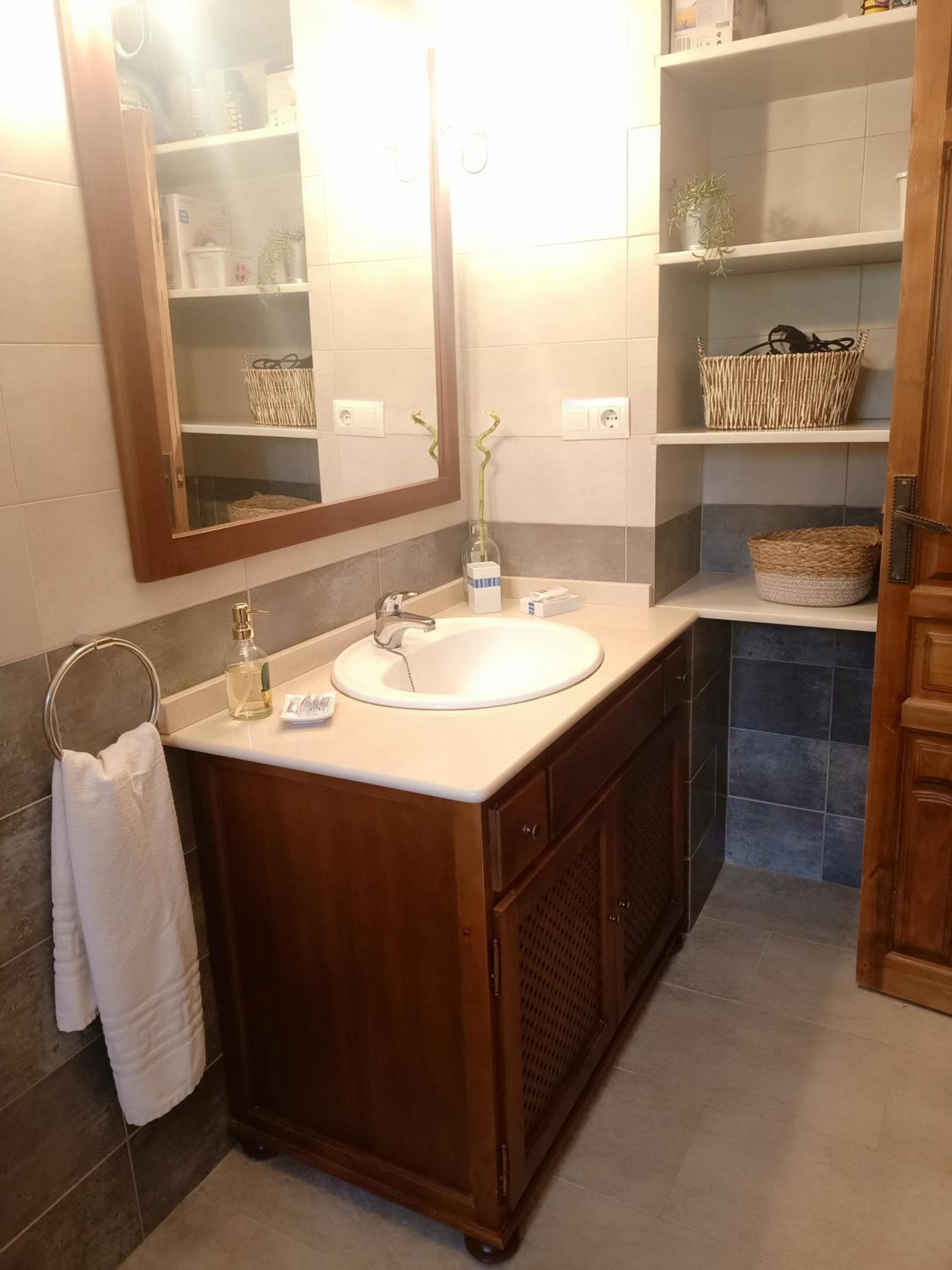 Three-Bedroom House photo 2