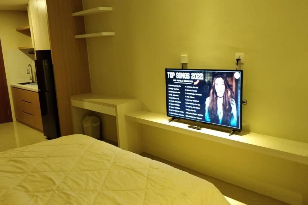 Studio Apartment photo 1
