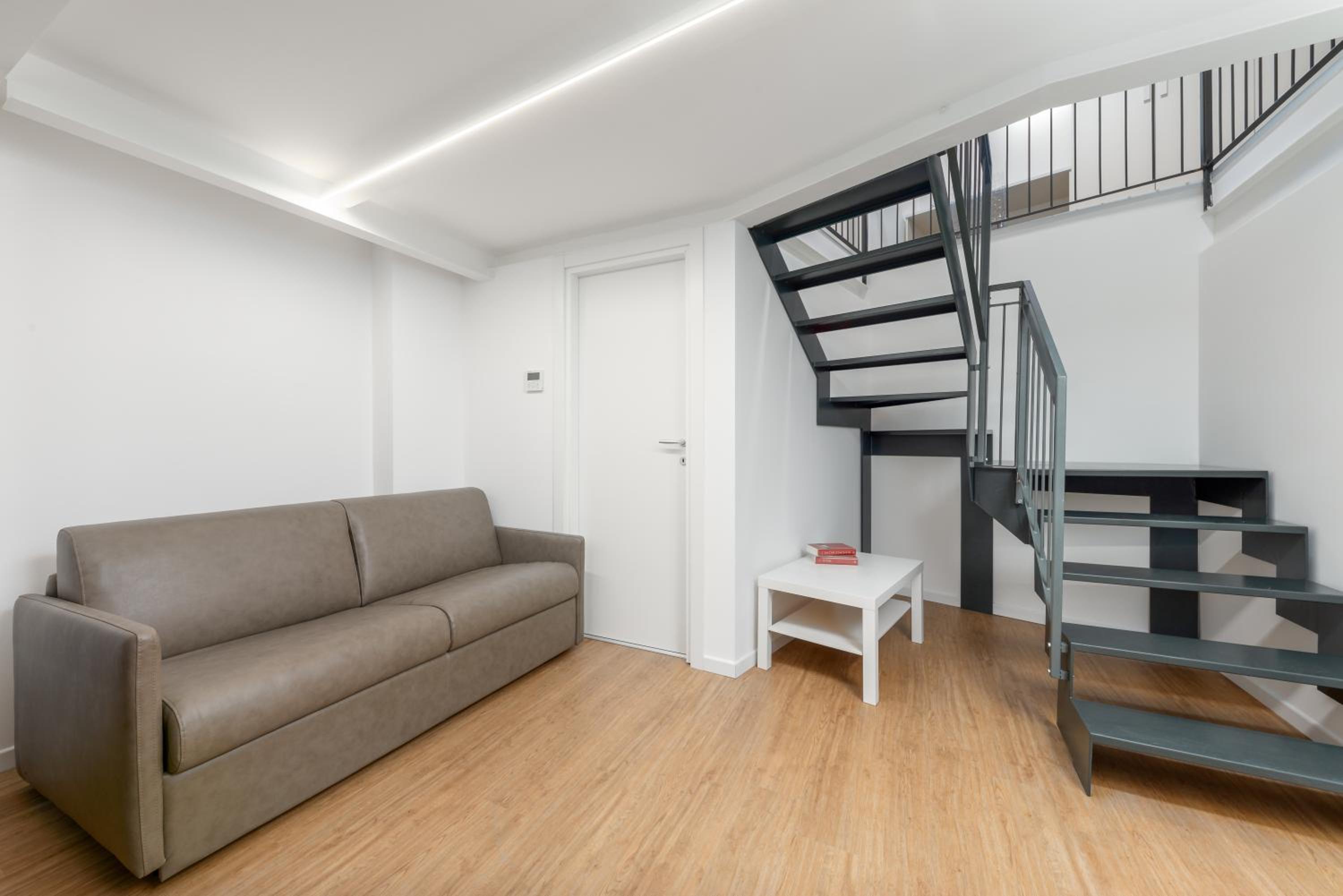 Apartment - Split Level