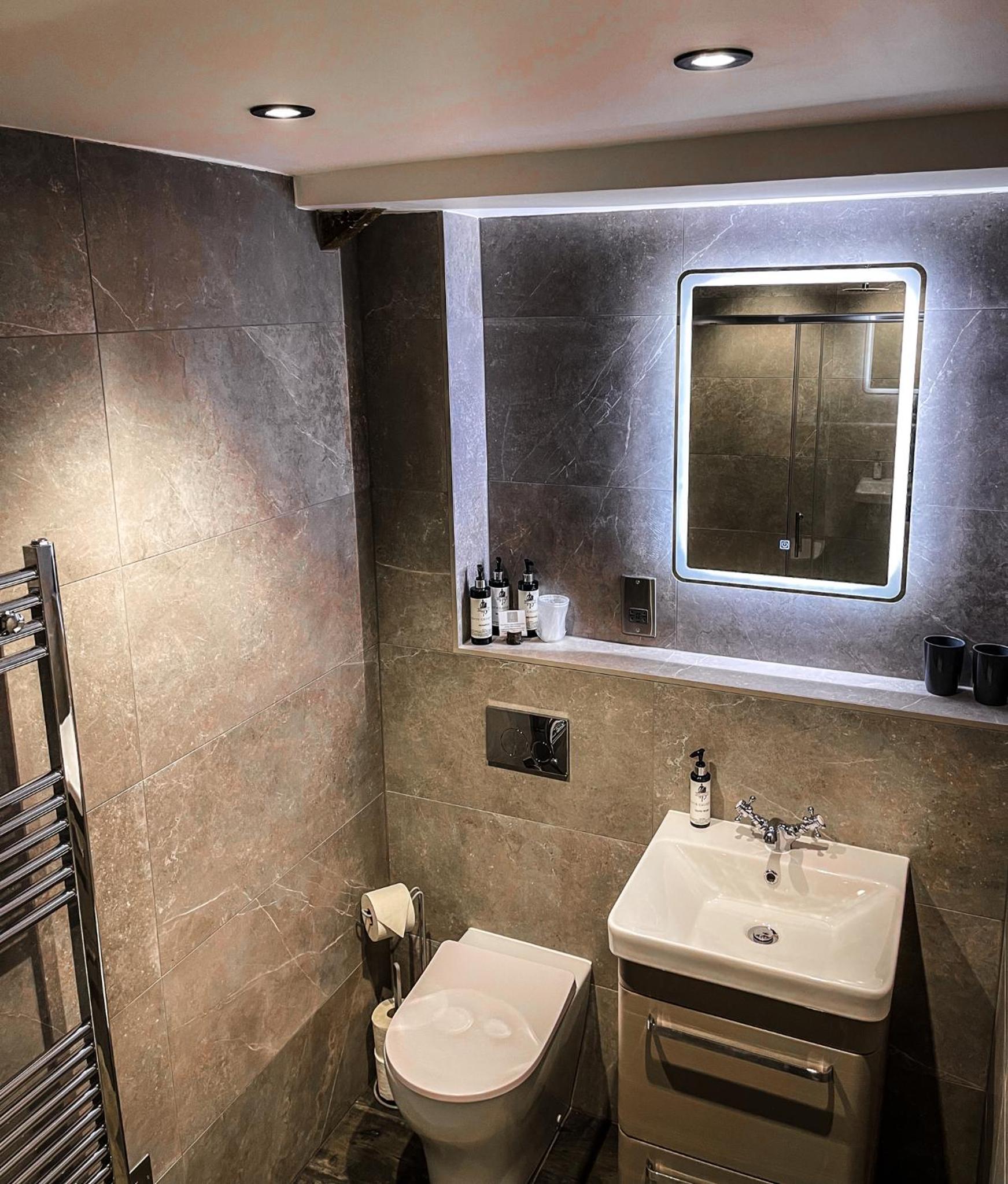 Standard Double Room - Photo 4