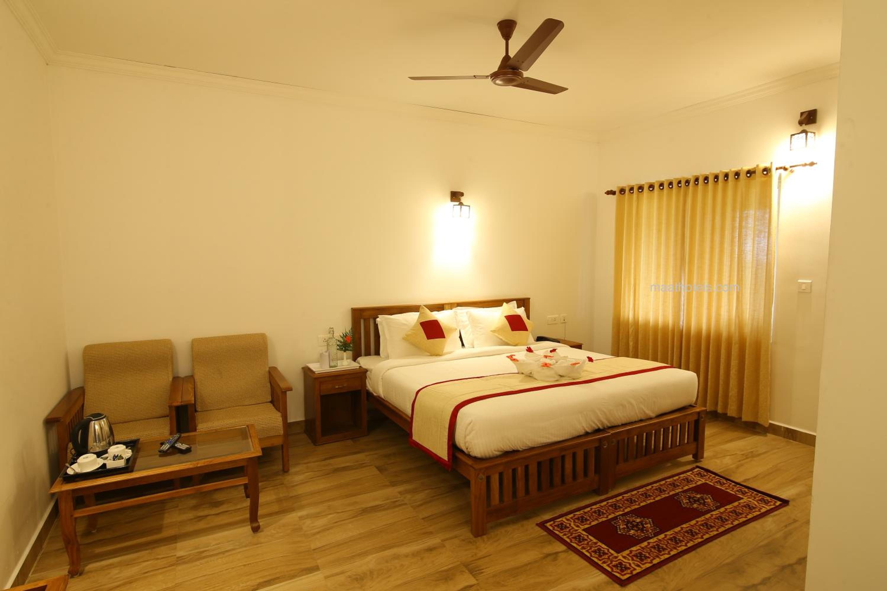 Double or Twin Room with Balcony - Photo 47